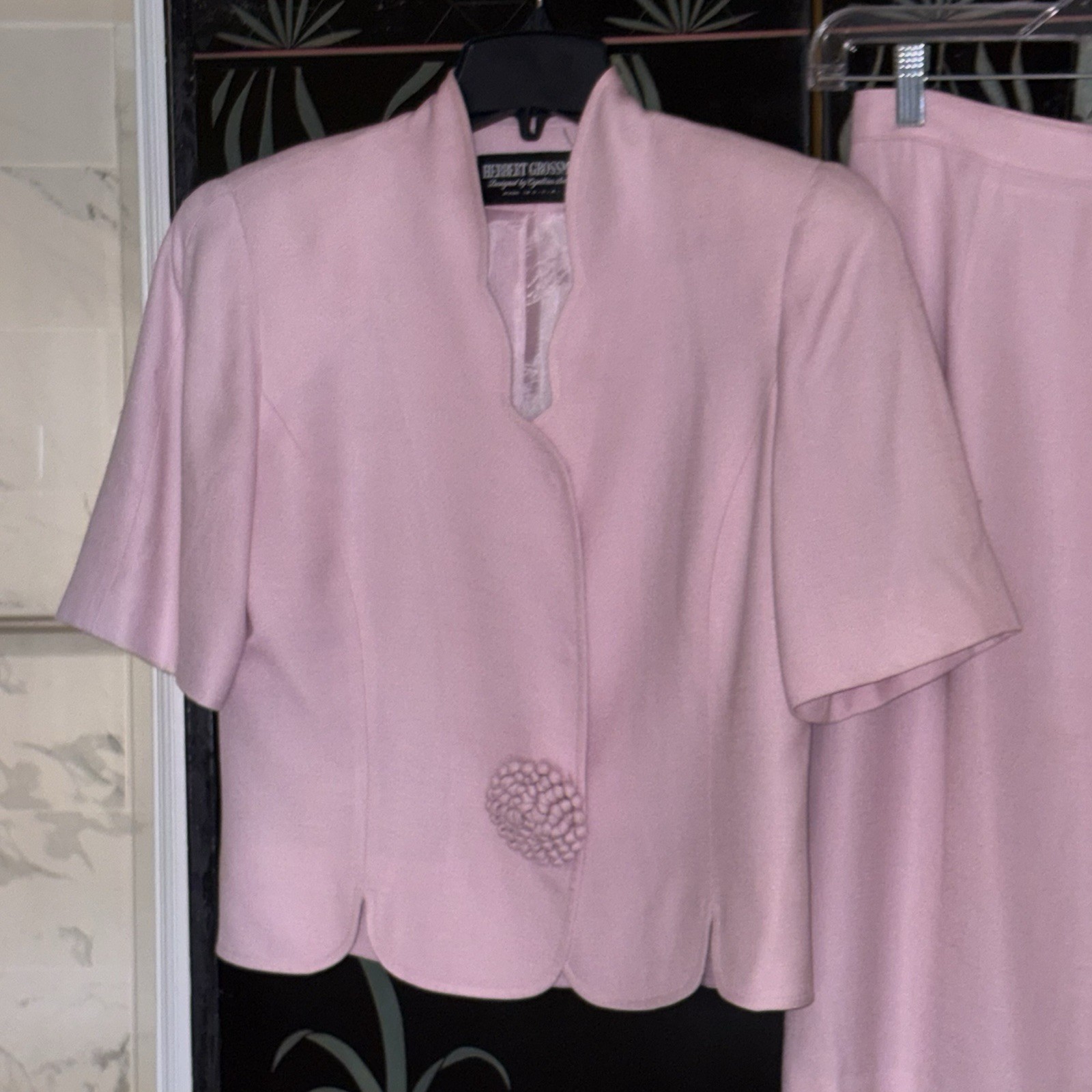 Vintage Pink Women&rsquo;s Skirt Set – Elegant Two-Piece Ensemble, Stunning!