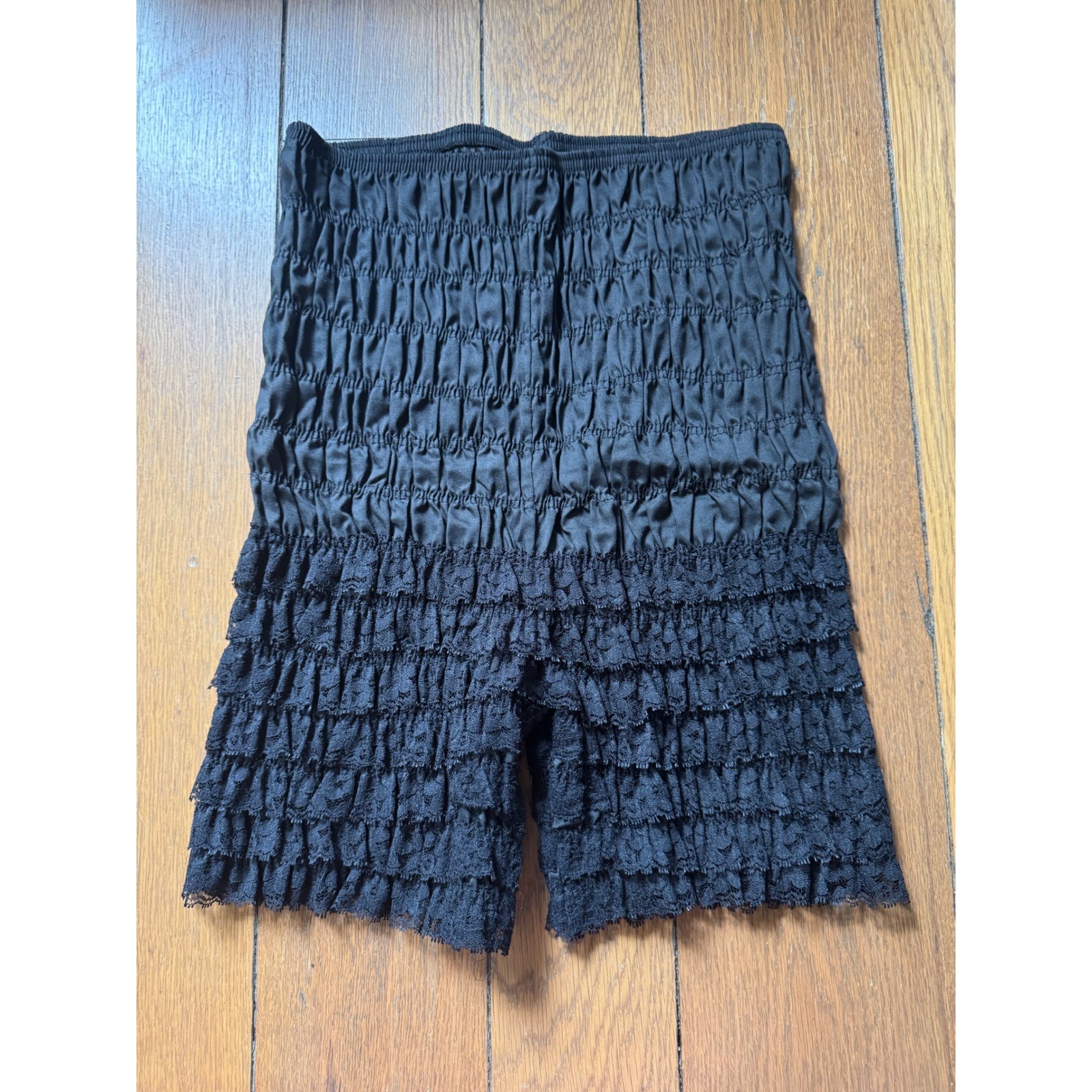 Vintage 80s Witchy Coquette Malco Modes Black Ruffle Lace Bloomers Shorts USA