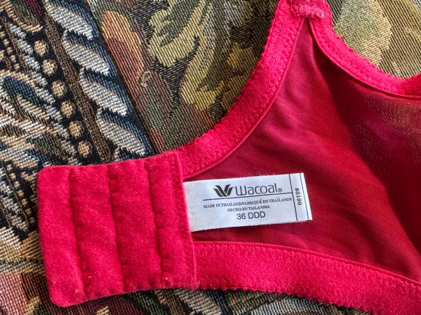 VINTAGE WACOAL 85199 ~ RED ARABESQUE SEMI SHEER FULL FIGURE UNDERWIRE BRA 36DDD