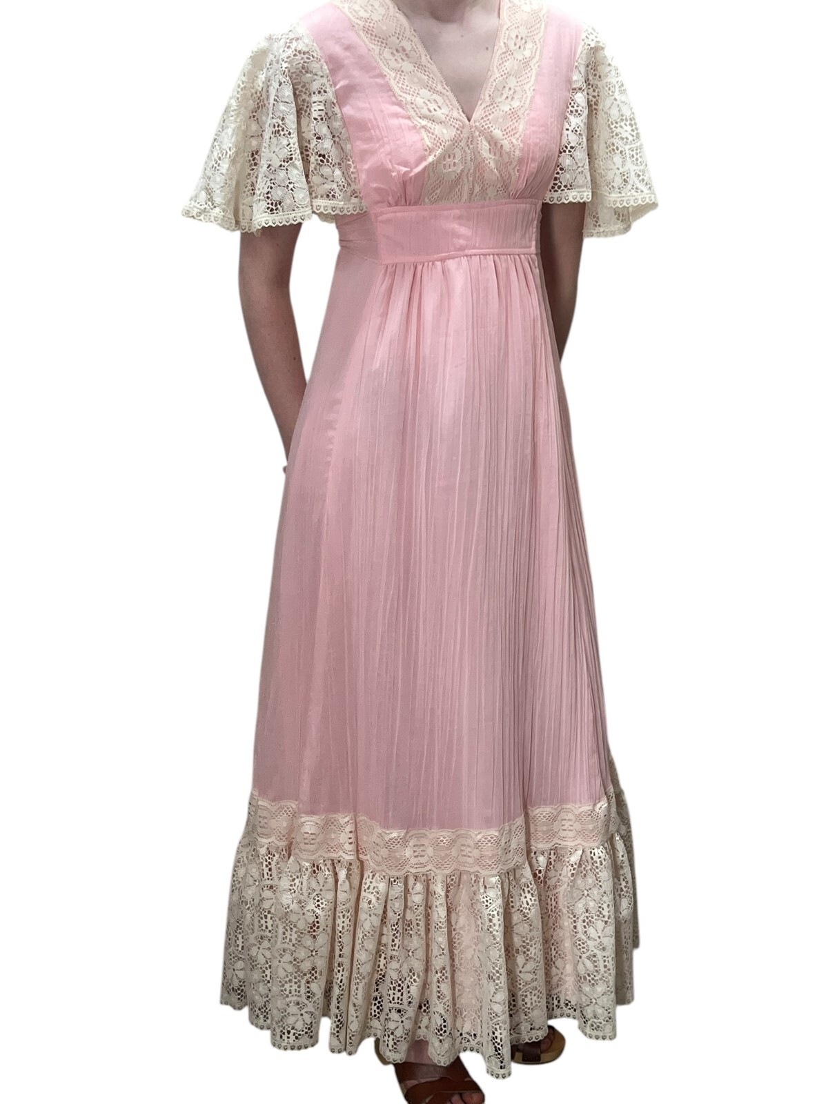XS~S Vtg 70s Maxi Dress Pink Crinkle Ecru Lace Ruffle Flutter Empire CottageCore