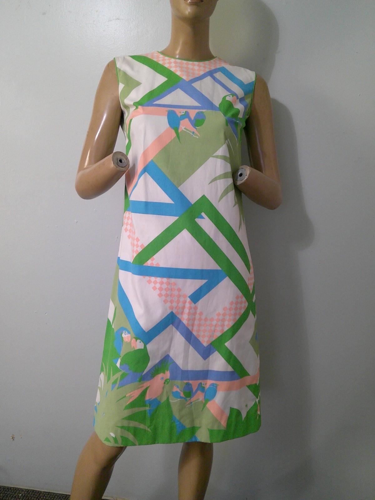 Vtg 60&rsquo;s Vested Gentress Miami Deco Style PARROT Cockatoo Print Dress 4 RARE