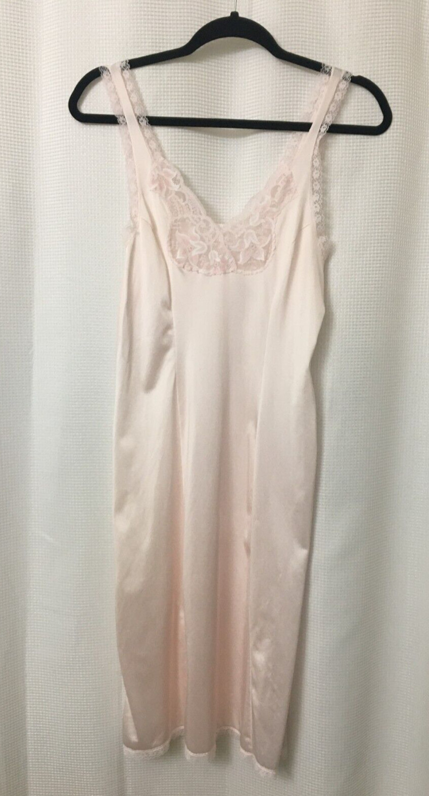 VTG 1970’s Greenco Maid Full Slip Size 36 Pale Pink w/Lace