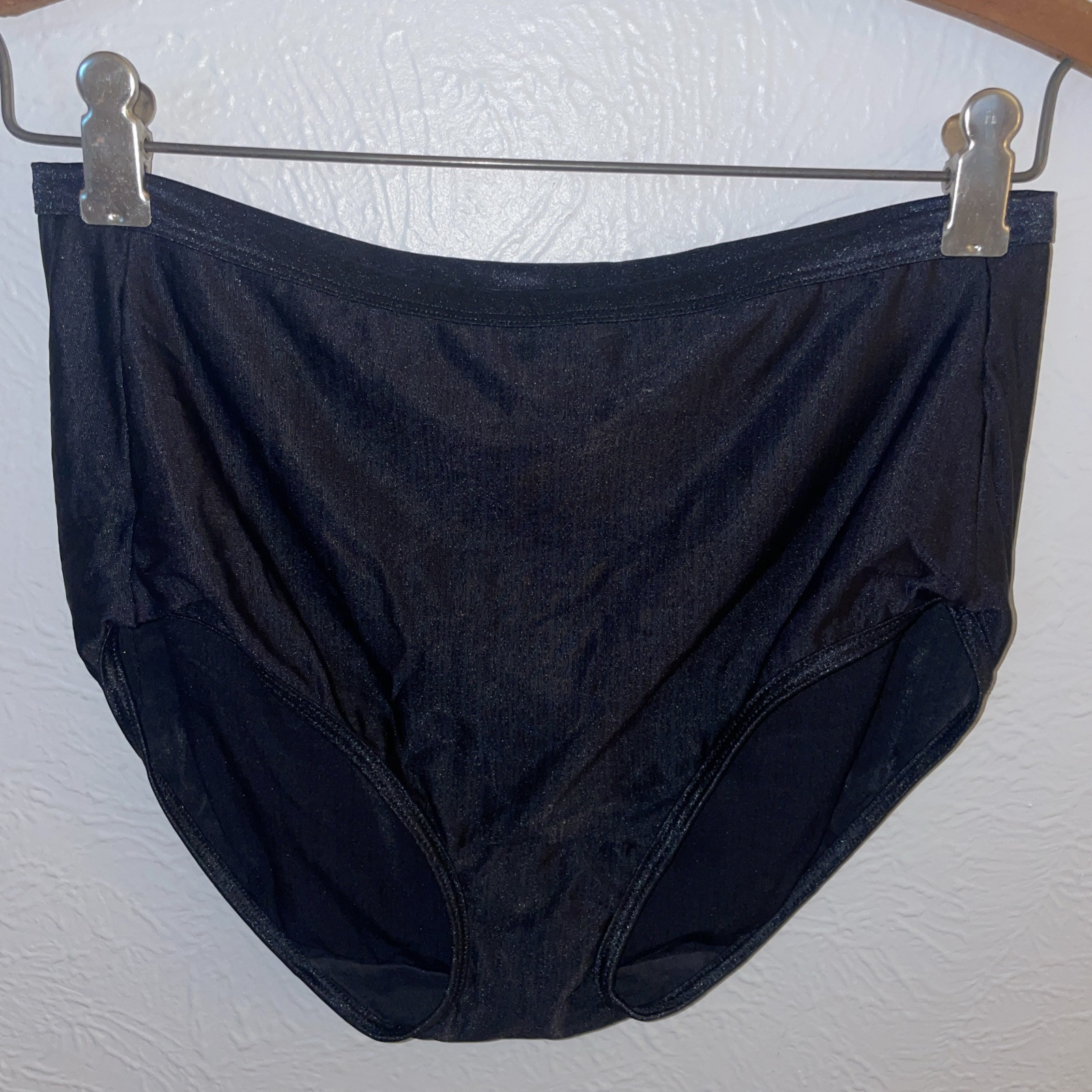 Vtg VANITY FAIR 13113 M Comfort Nylon Spandex Satin Hi-Cut Black Brief Panties