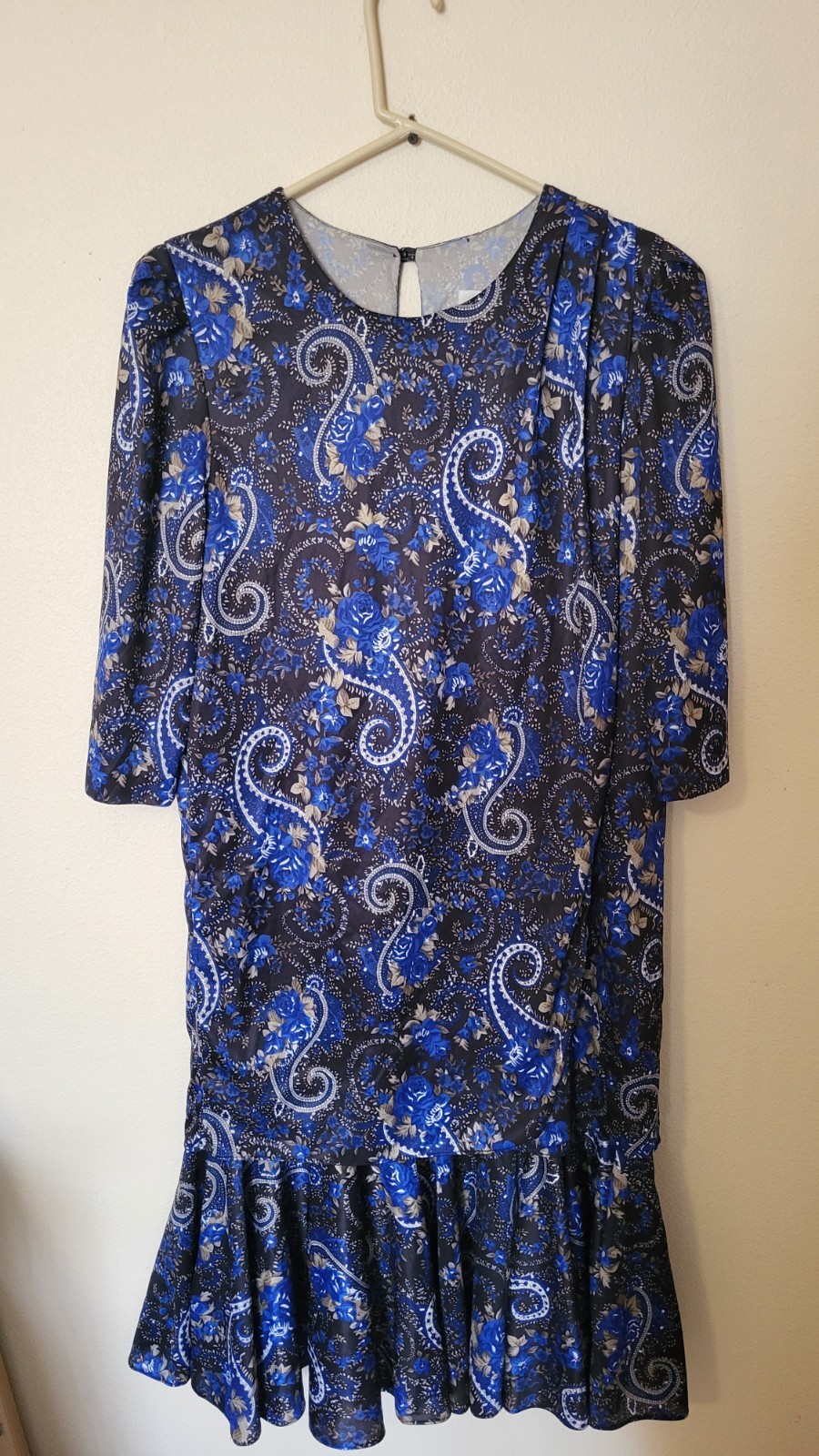Vintage Risa Ann NY Blue Paisley Pleated Party Dress 14.5 Key Hole Back 80s 90s