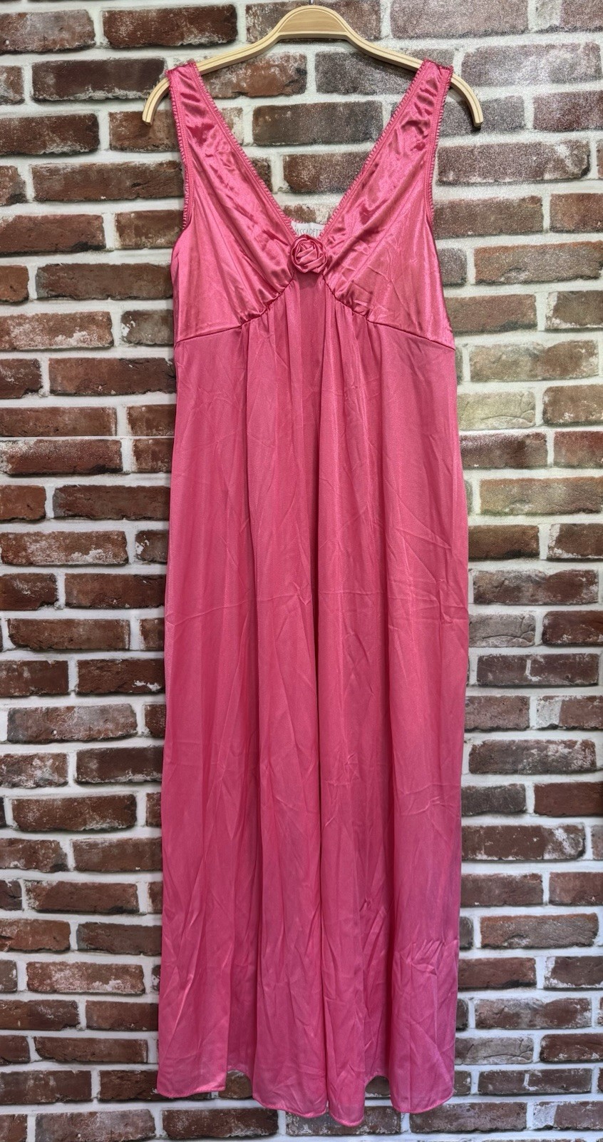 VINTAGE Vassarette Womens Size Large Nightgown FUCHSIA HOT PINK Gown
