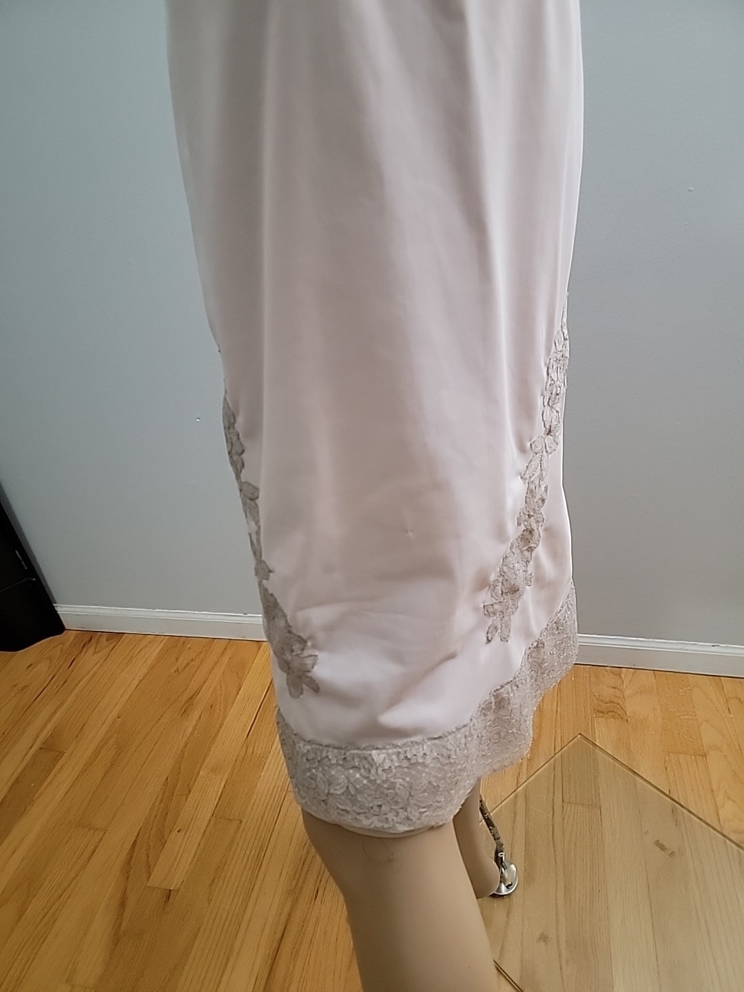 Vintage Charmode All Nylon Pink Half Slip Gray Lace Detail Size Medium