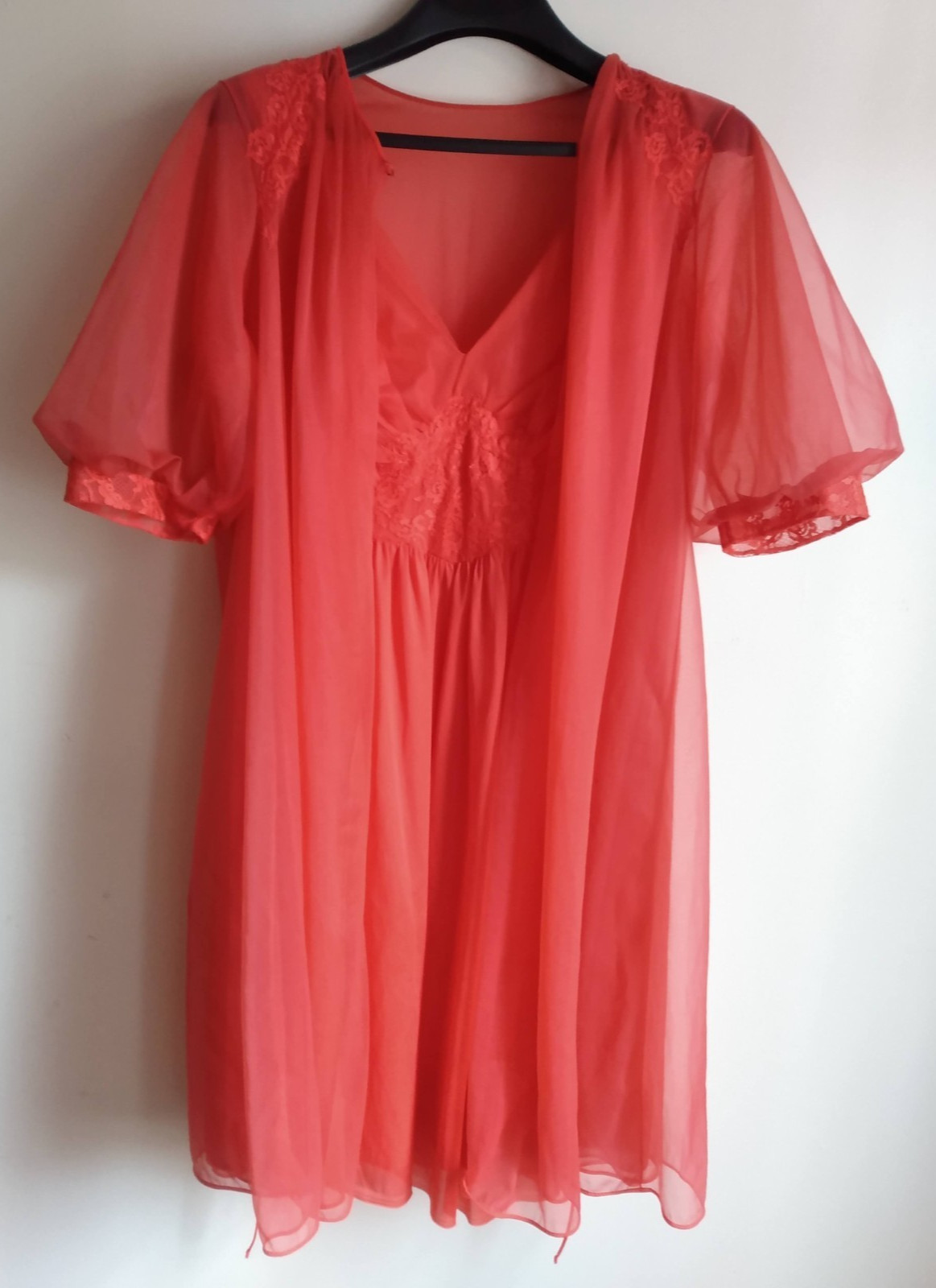 Vintage Hot Pink Vanity Fair Peignoir Nightie Robe 2 Piece 1960s