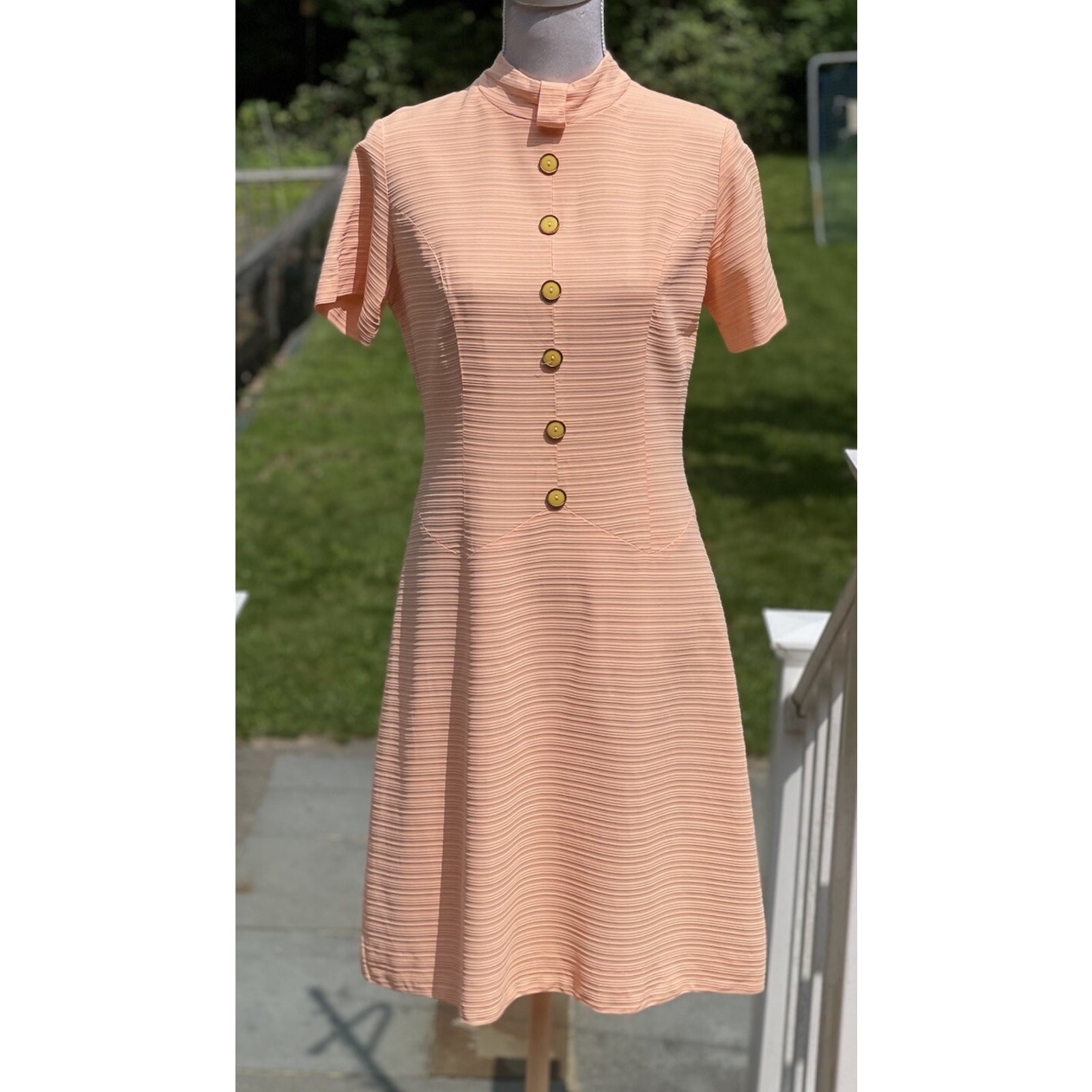 Vintage 60&rsquo;s Orange Cap sleeve High Neck Polyester A-line Shift Dress Sz M