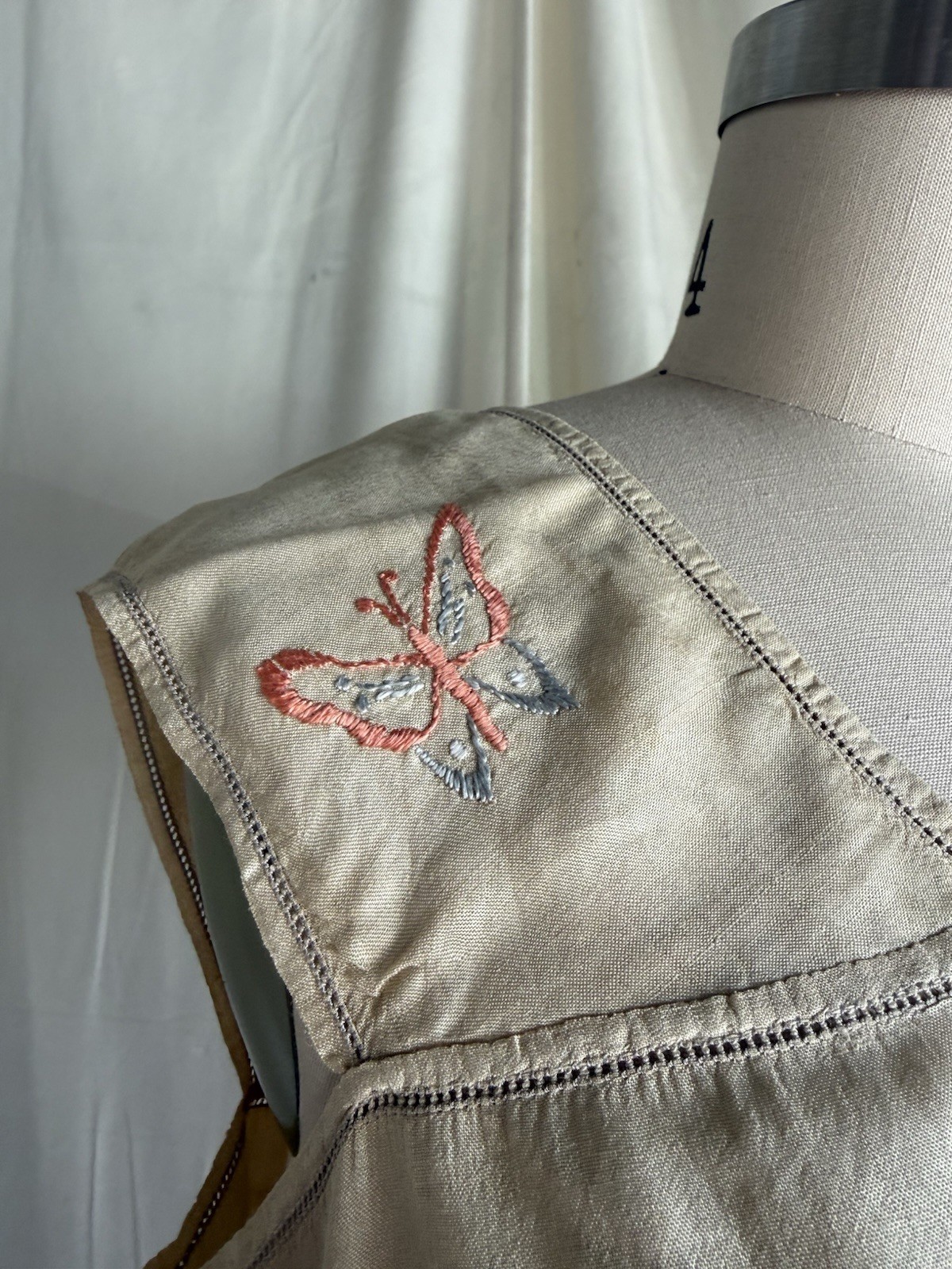 Antique 1920’s Pongee Slip Step-in Butterfly Embroidery Chemise Écru Silk Set