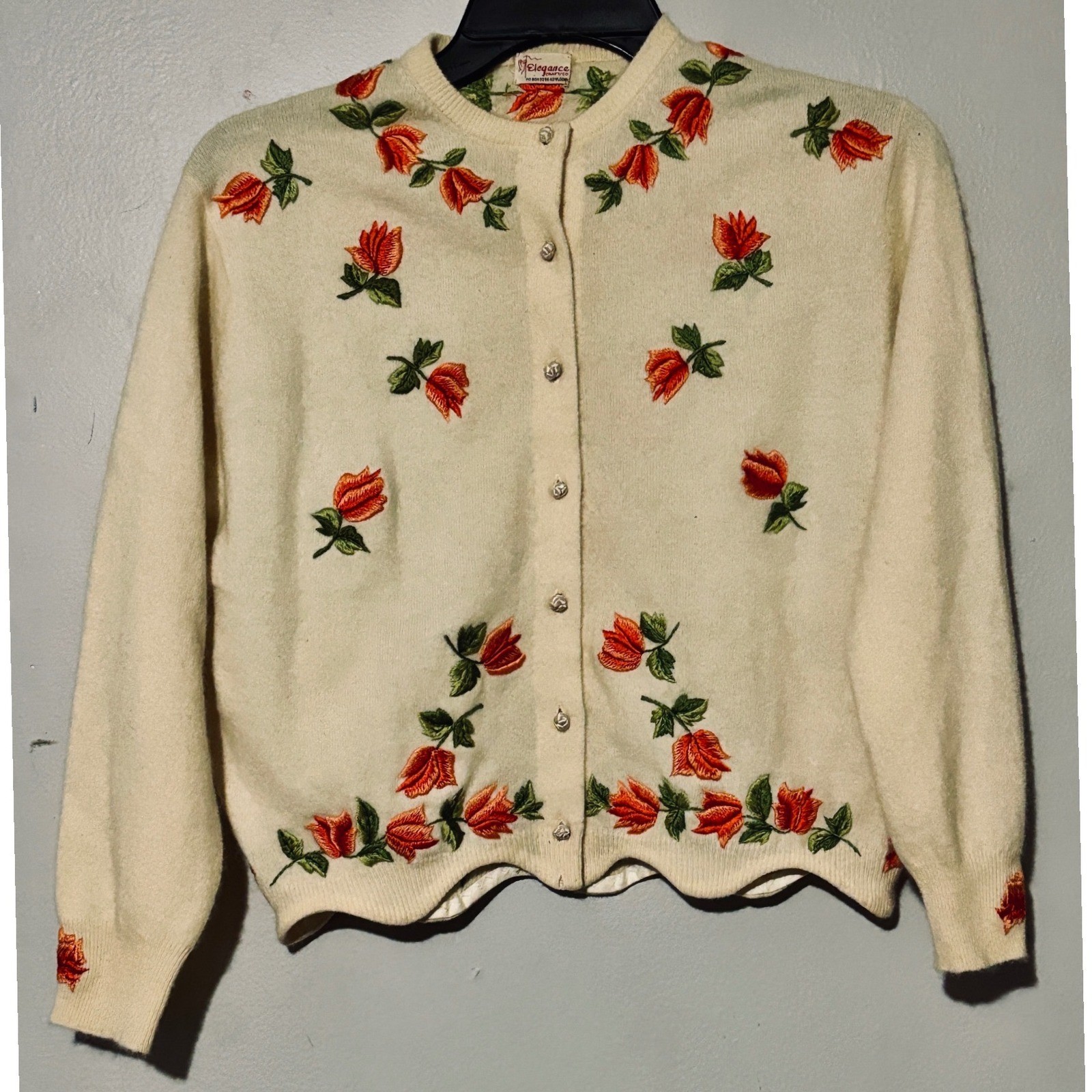 Vtg Elegance Craft Co Floral Embroidered Sweater in Kowloom Cream Scalloped Hem