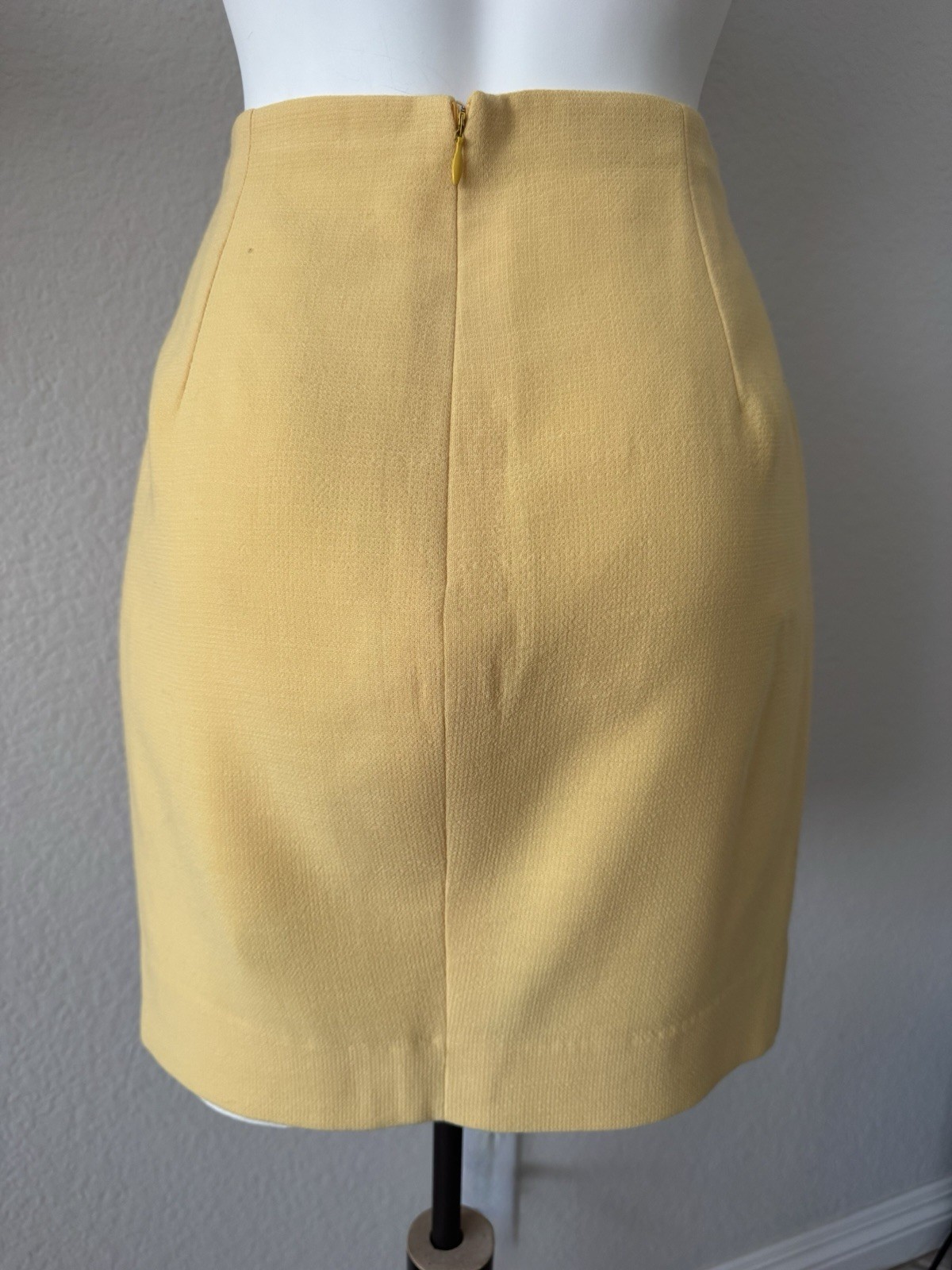 VTG Gianni Versace Couture Yellow Wool Pencil Skirt Size 42 / 8 Freshly DryCln’d