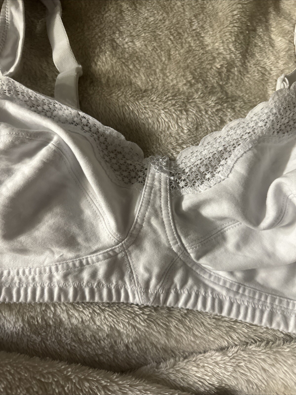 Vintage Exquisite Form Circle Bra 40DD White Lace Wireless Wire Free