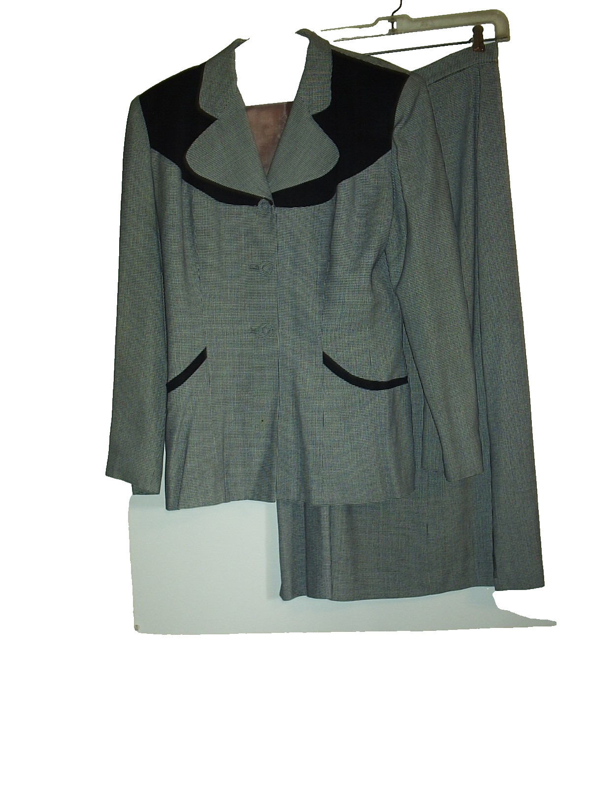 VINTAGE Ladies JACKET & SKIRT SET 2pc Set Houndstooth Blk/Wht 40&rsquo;s NICE
