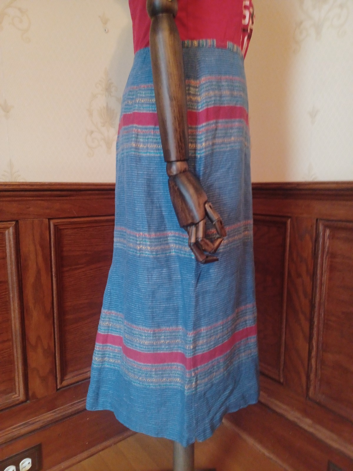 Vintage 80s/90s Barney&rsquo;s of New York Blue Linen Pencil Skirt, Made in Italy