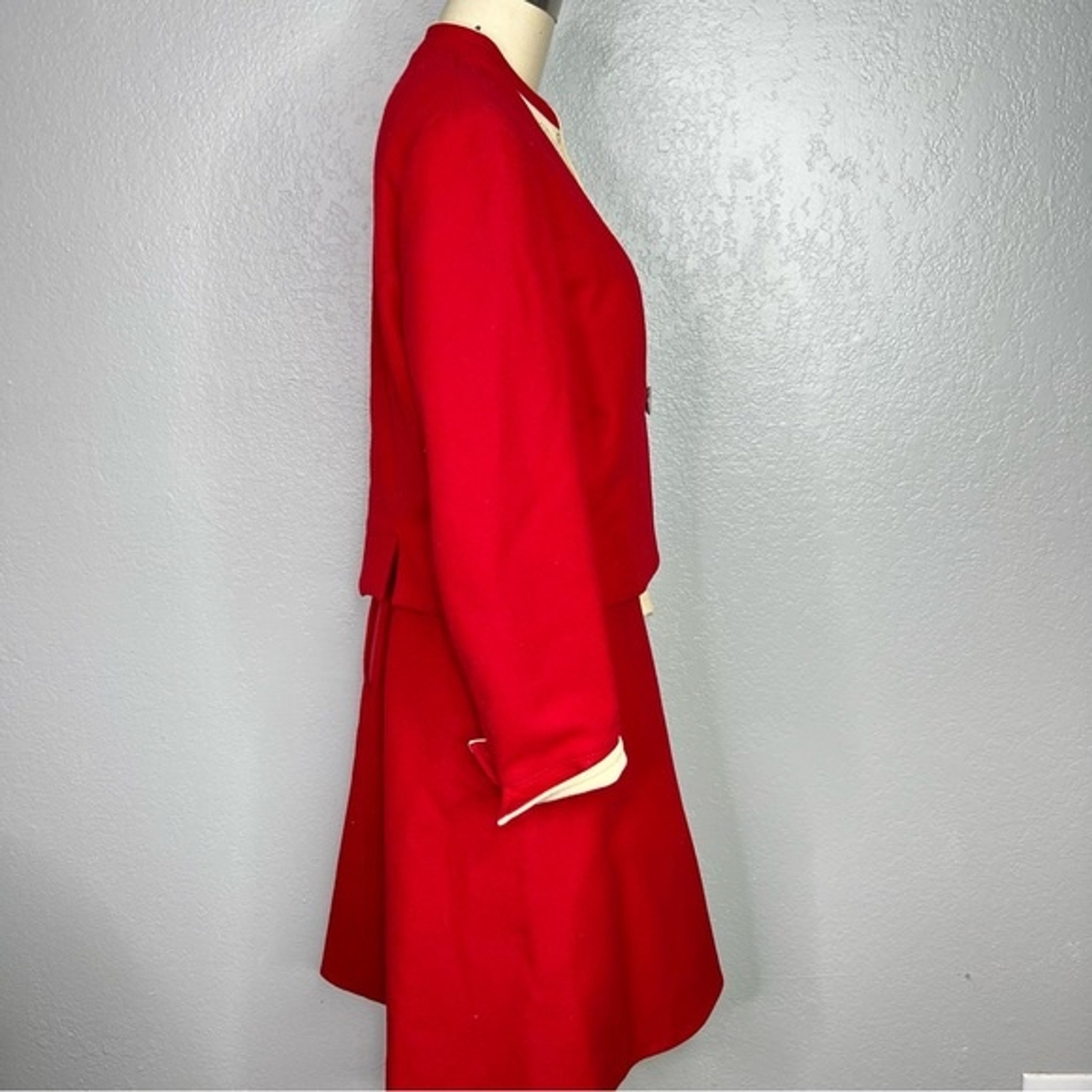 VINTAGE HAMMERER AUSTRIA RED WOOL SKIRT SUIT, EU 40, US small