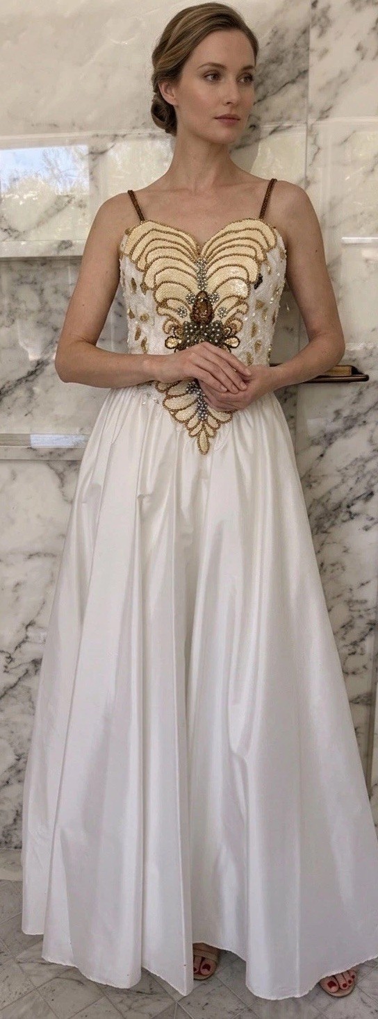 Vintage Alyce Designs White & Gold Beaded Sequin Formal Prom Gown Dress Size 4