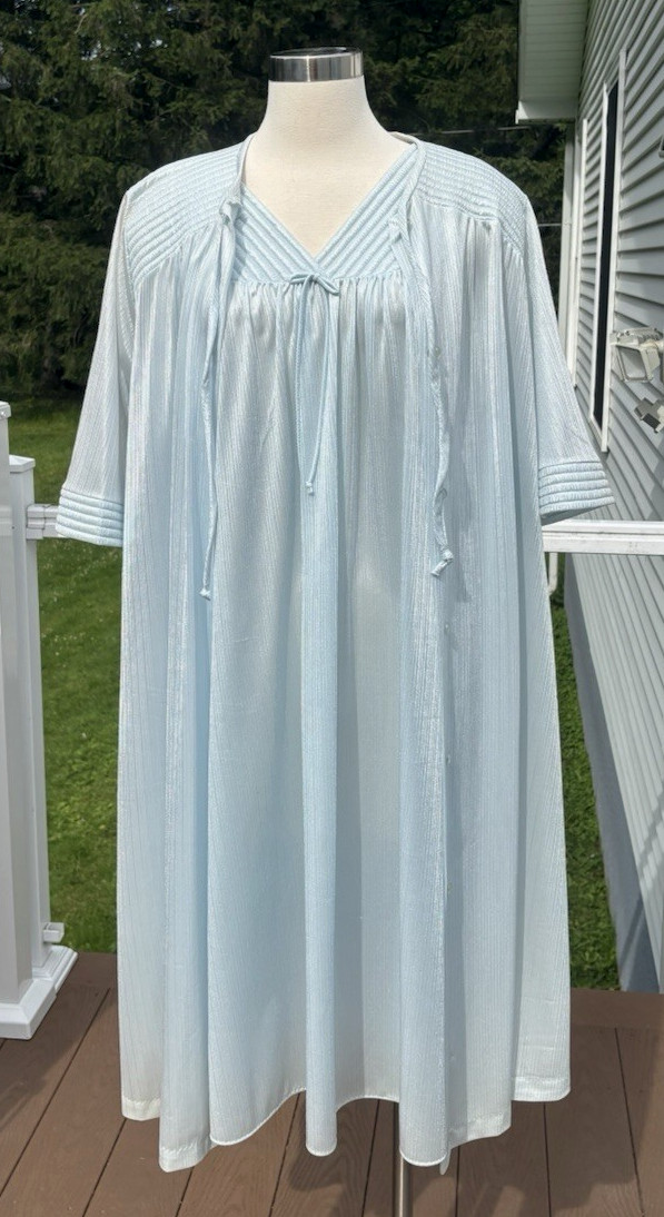 Val Mode Vintage Peignoir Set Nightgown Robe Blue Tea Length USA – Large
