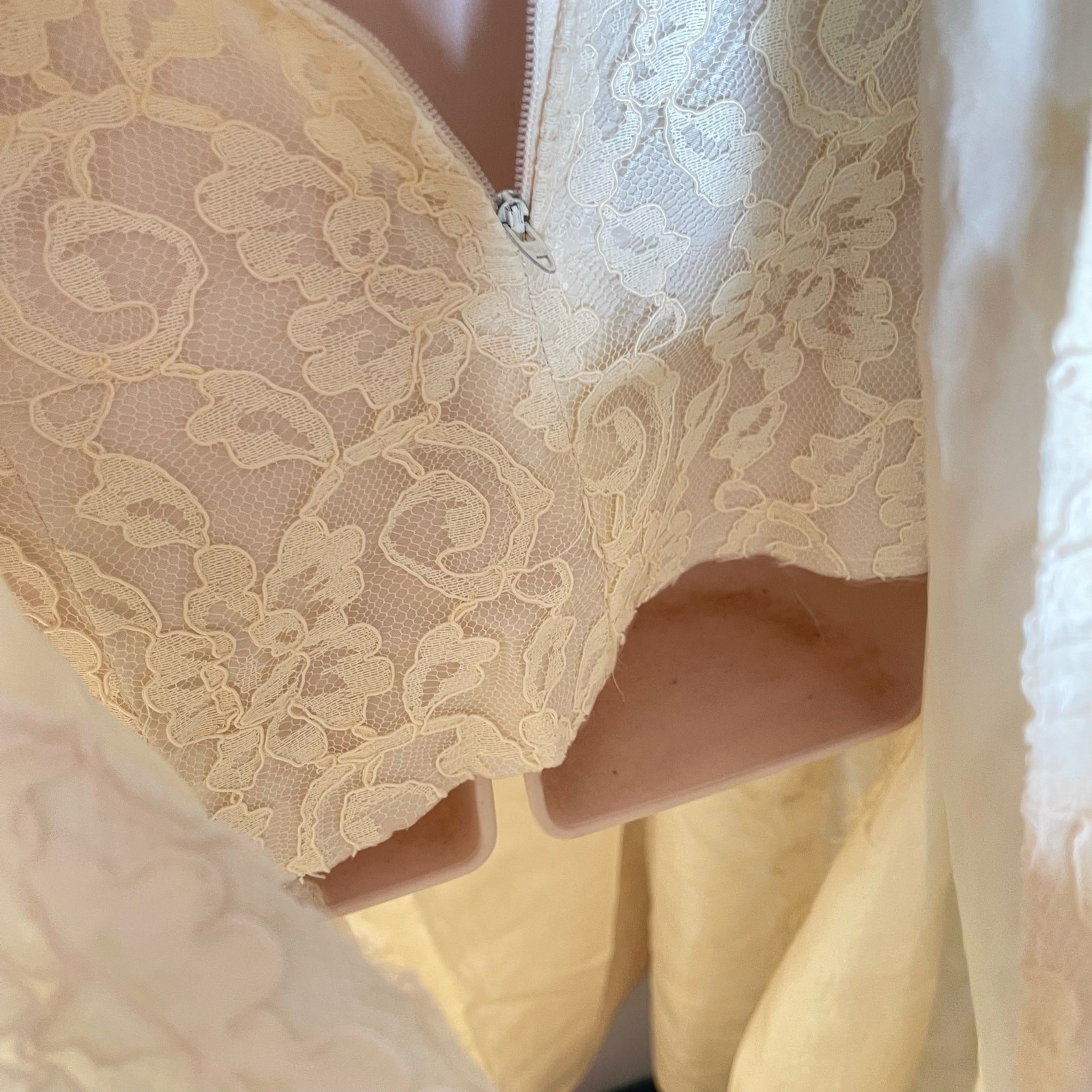 60&rsquo;s Watteau Train Mod Lace White Party Dress Bow Back