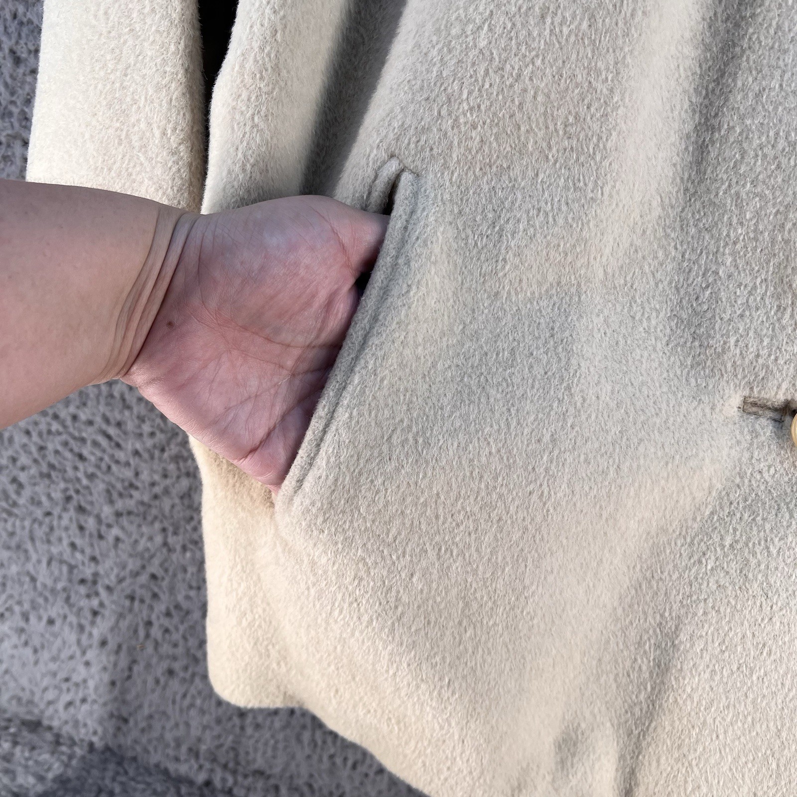 Vtg STROOCK Coat Womens Medium Cashmere Blend Beige Quiet Luxury Mob Wife Classy