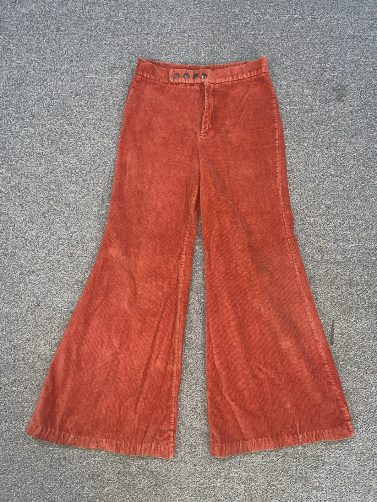 Vtg 60/70s RT Jr&rsquo;s Red 15&Prime; Bell Bottoms Snap/Button Waist