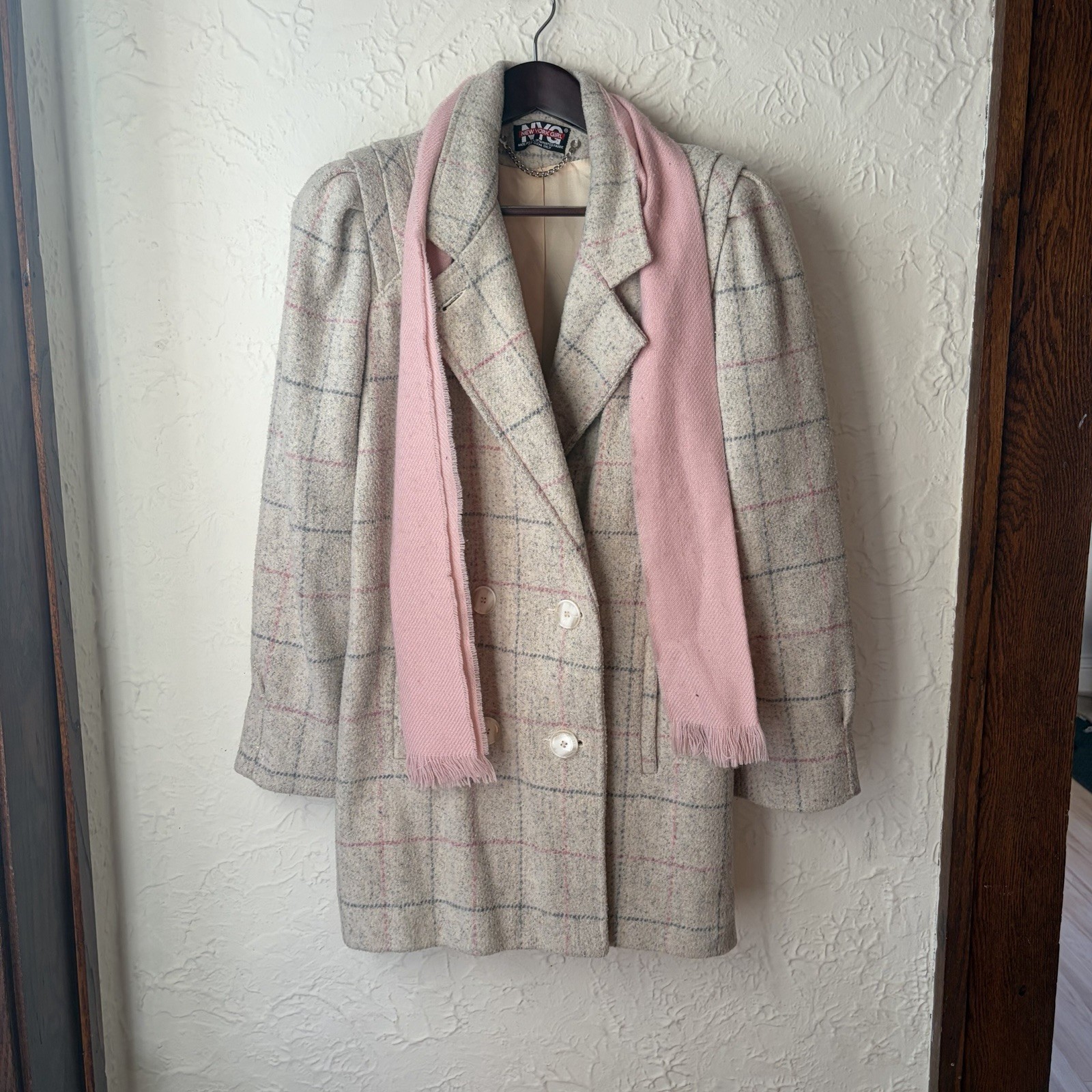 NEW YORK GIRL Women&rsquo;s Vintage Plaid Wool Coat Size 10 Beige Pink w/ Scarf