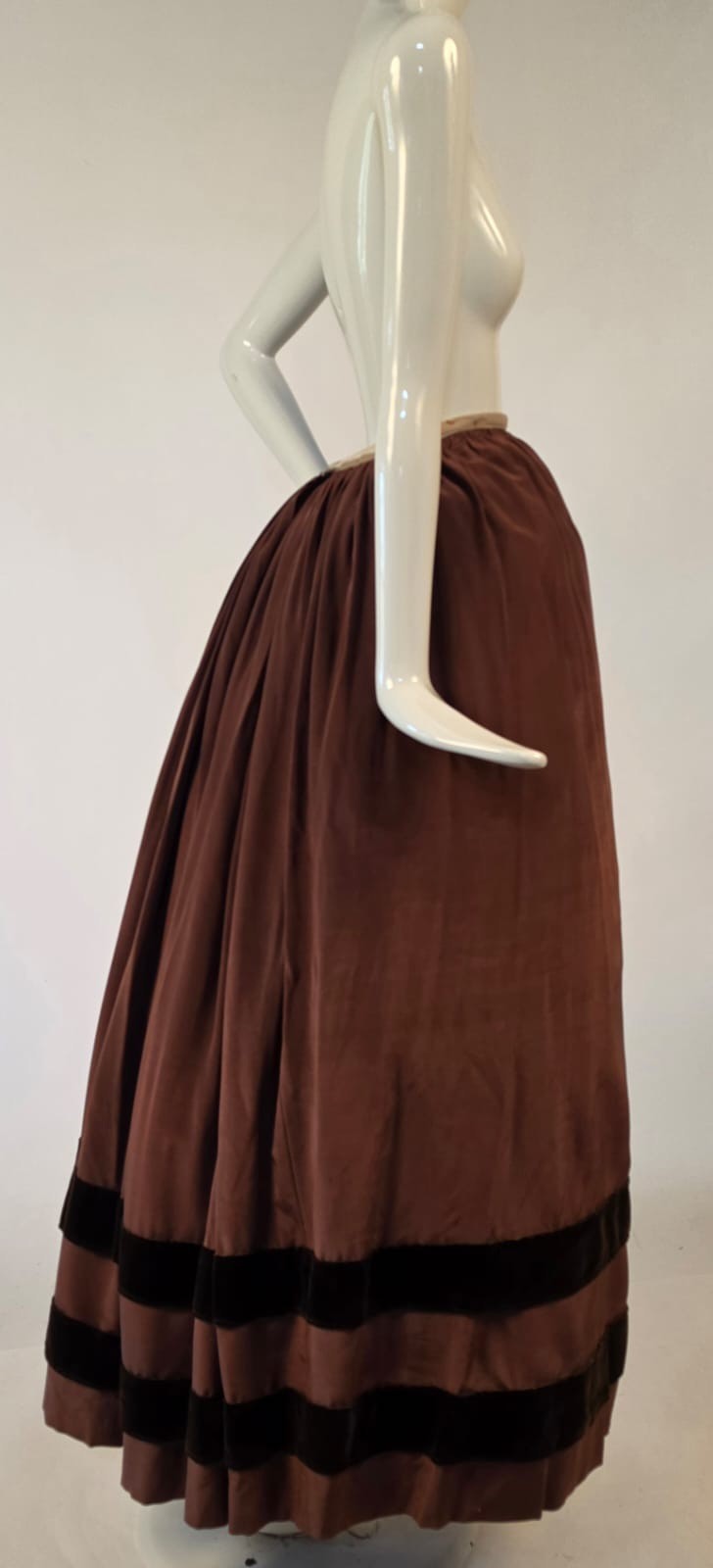 VICTORIAN 19TH C BROWN SILK SKIRT W SILK VELVET STRIPE BOTTOM