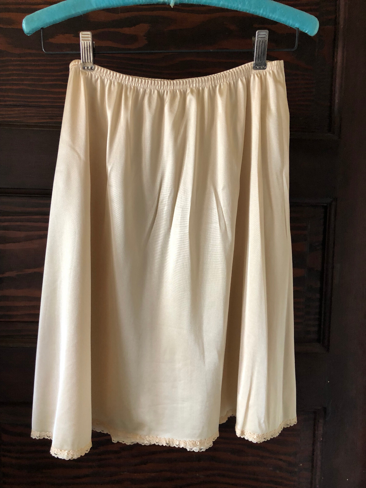 Vintage VANITY FAIR Flared Slip Beige Size M Length 21.5&Prime;