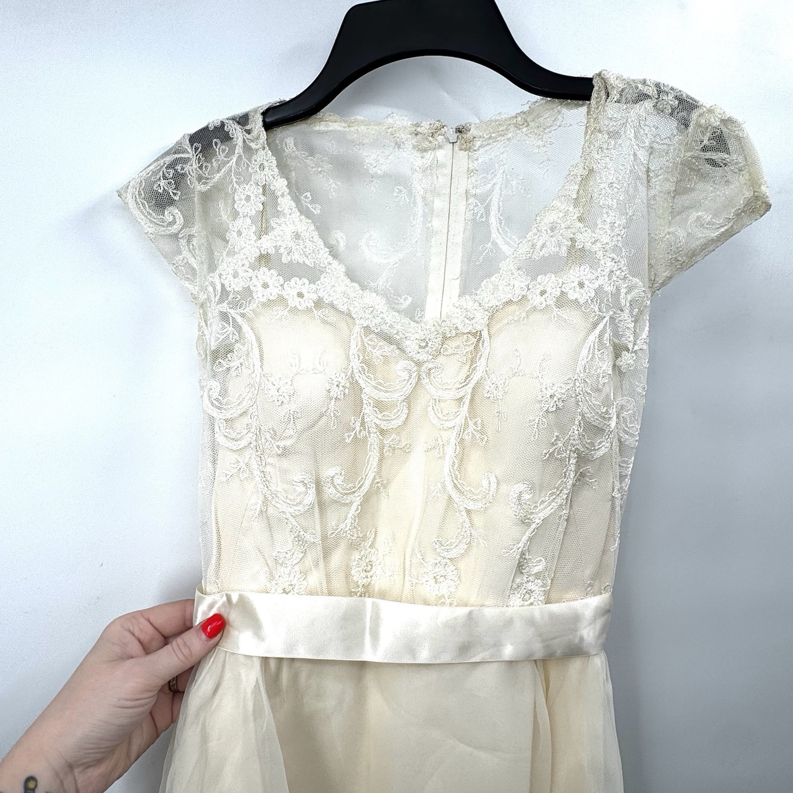Vintage Lace Overlay Cap Sleeve Wedding Dress with Bustle Handmade Ivory Color
