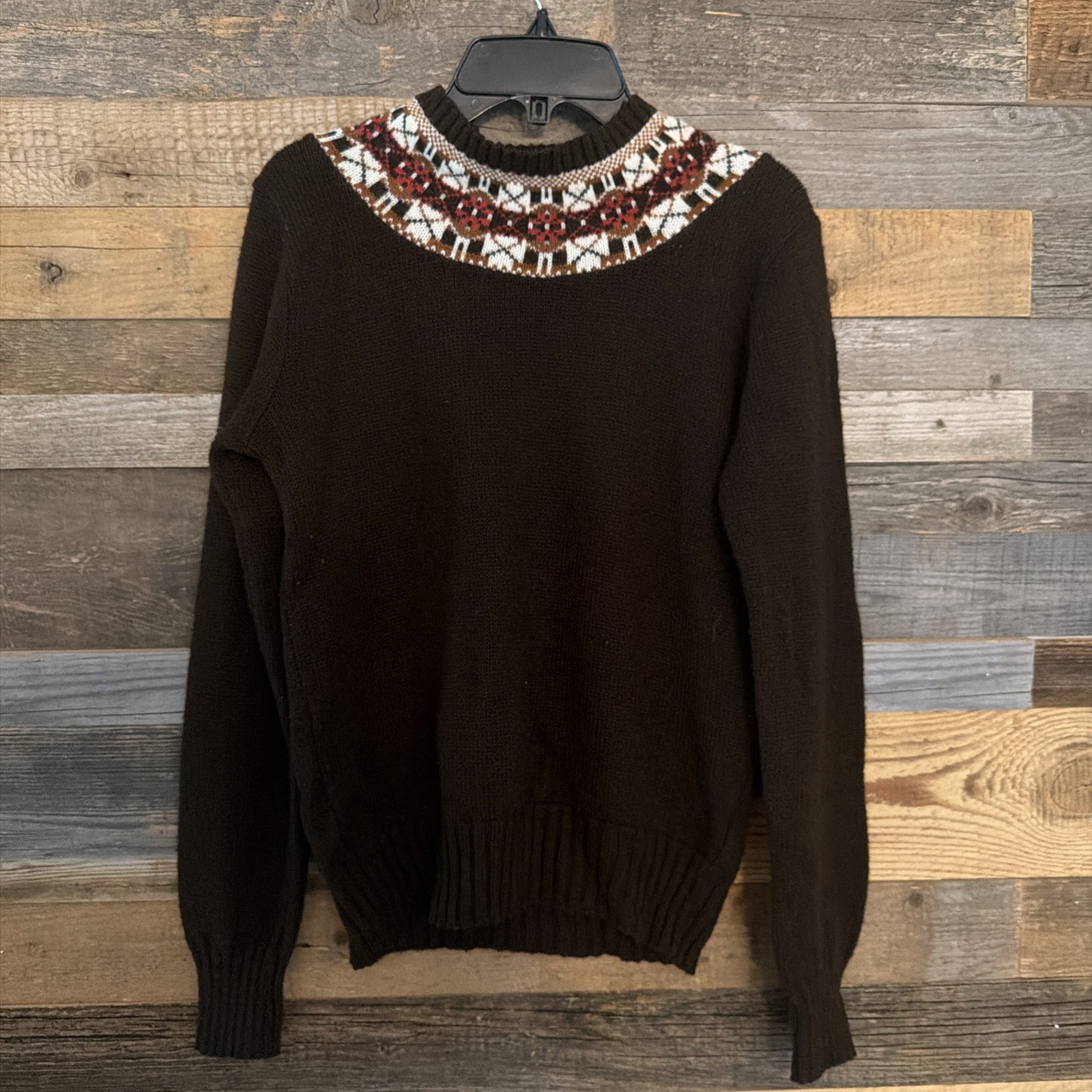 Vintage women’s crew neck faire isle sweater