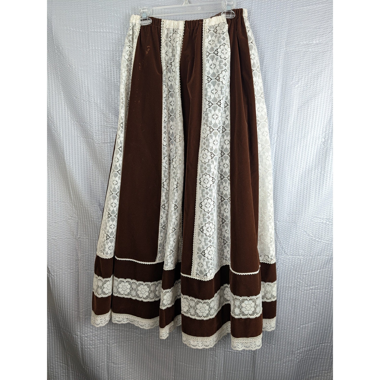 Carefree Fashions Scottsdale Vintage 70s Lace Top Velvet Skirt Set Womens L