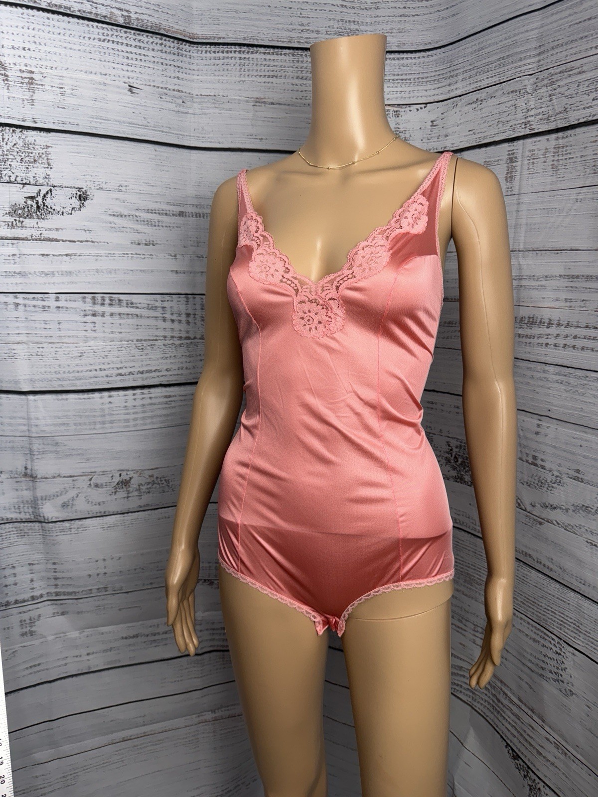 VTG Vassarette 32 Underneath-It-All Pink Satin Lace Bodysuit 100% Nylon Rare EUC