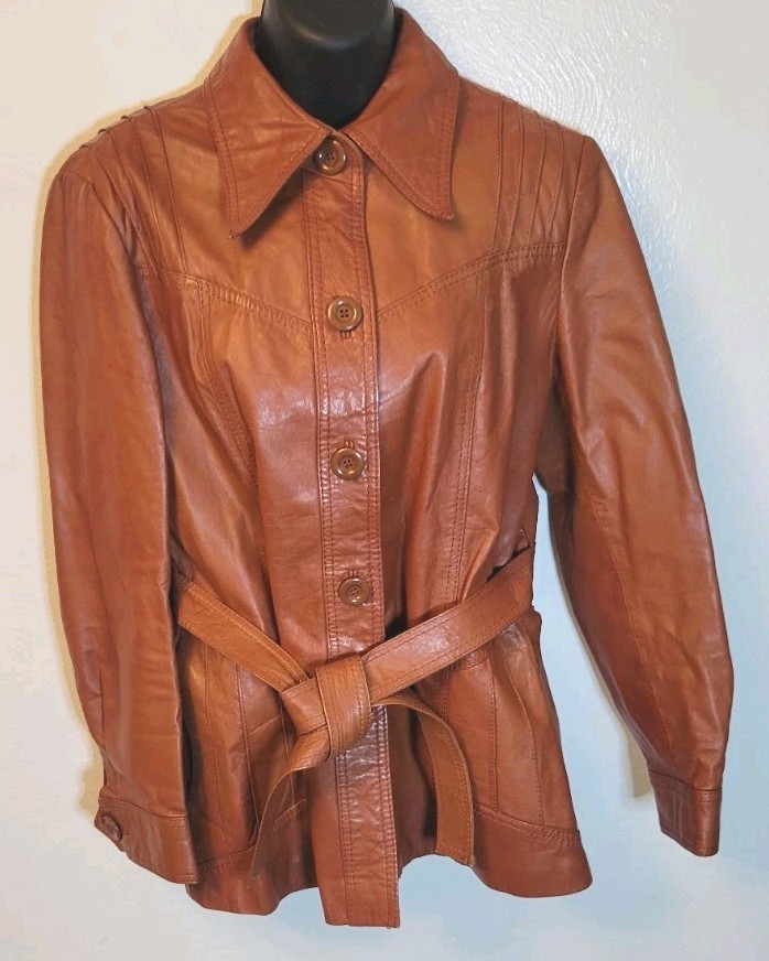 VINTAGE MS. PIONEER LADIES Cognac LEATHER JACKET SIZE 12 TIE WAIST 1970s