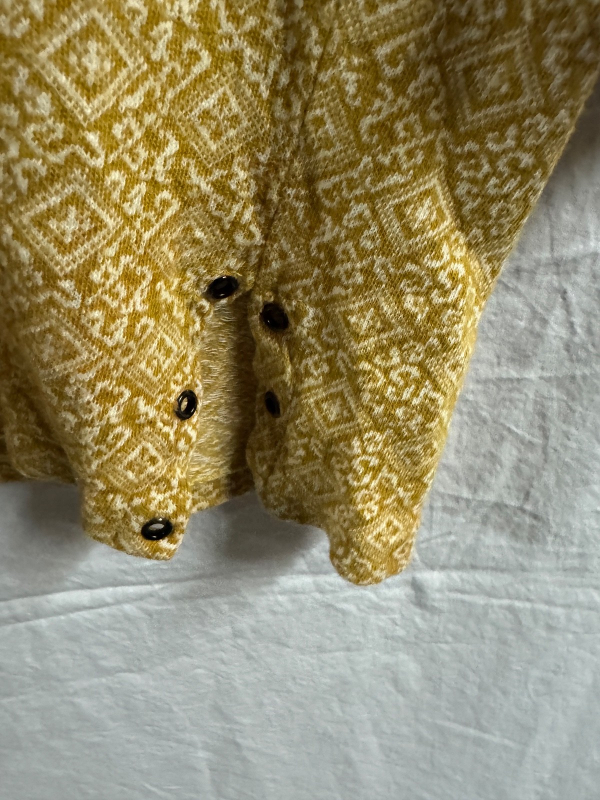Rare Raybrooke S/M Vintage T Shirt Top 60s Cotton Knit Gold Eyelet Boatneck