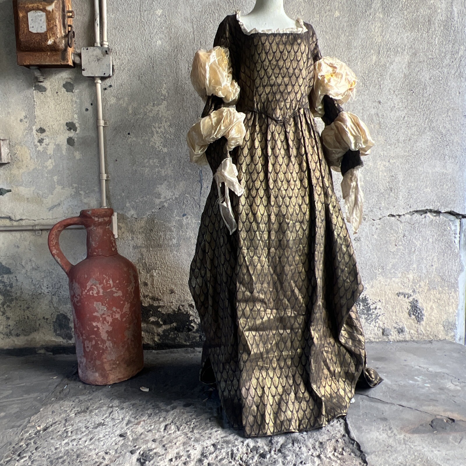 Antique Edwardian Gold Lamé Fish Scale Dress Gown Puff Sleeve Costume Vintage