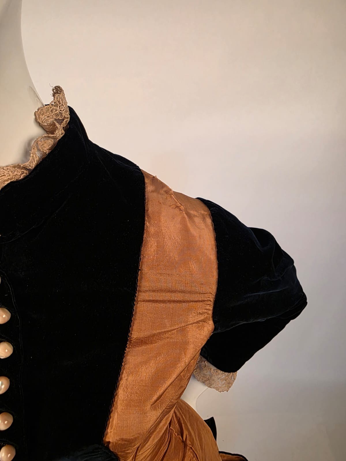 VICTORIAN 1870’S BUTTERSCOTCH SILK + BLACK VELVET WALKING SUIT BUSTLE DRESS