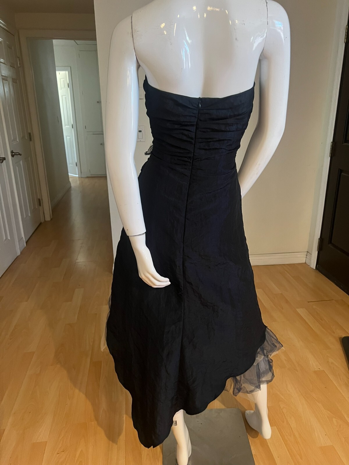 VINTAGE LINEA RAFFAELLI STRAPLESS ROSETTE TAFFETA DRESS SIZE 40 IT / 4 US