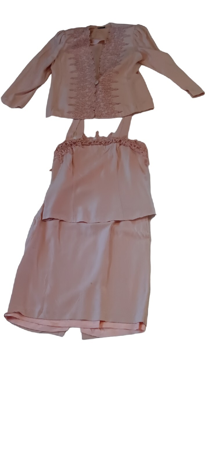 Evanna Women&rsquo;s Floral Applique Pastel Pink 3 Piece Skirt Suit size 10 AA334