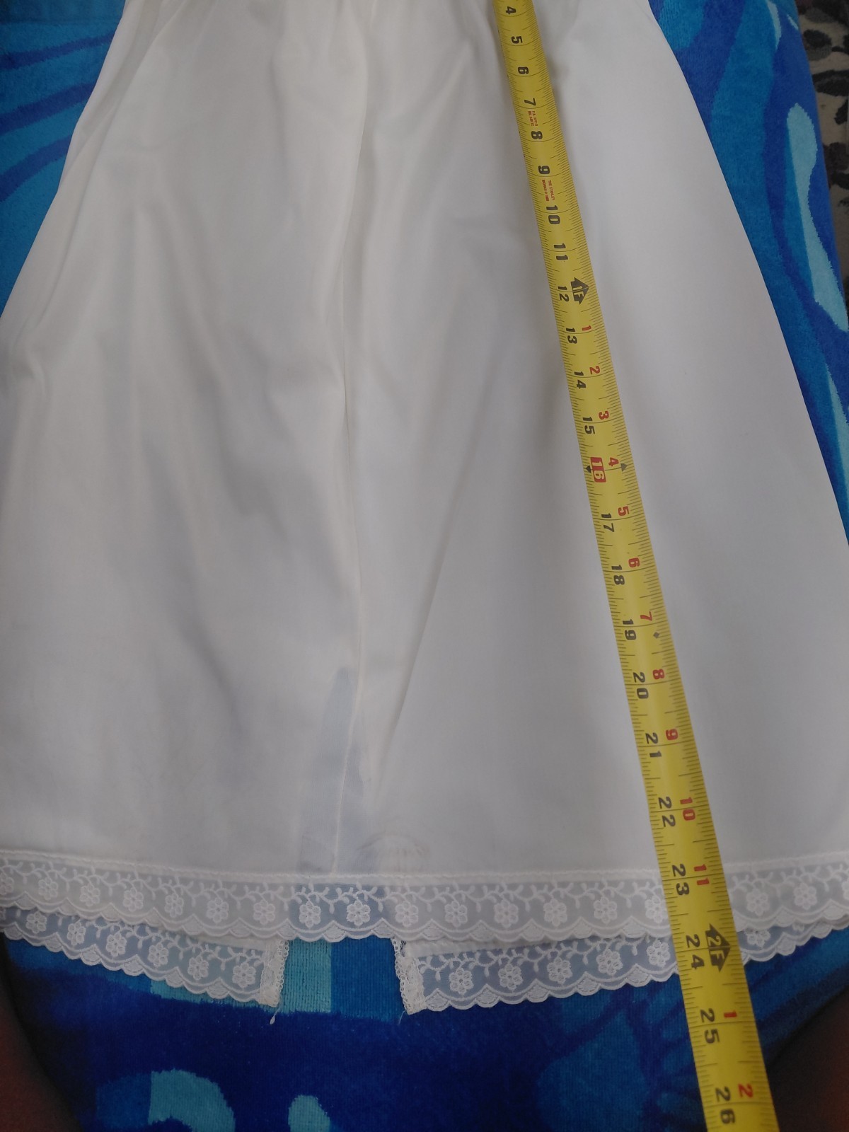 Vintage Full Slip Size M