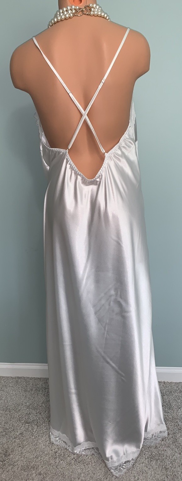 New Glossy Satin Full Slip Nightgown sz 2X Bust 44 46 48 Slit 27” Heavenly