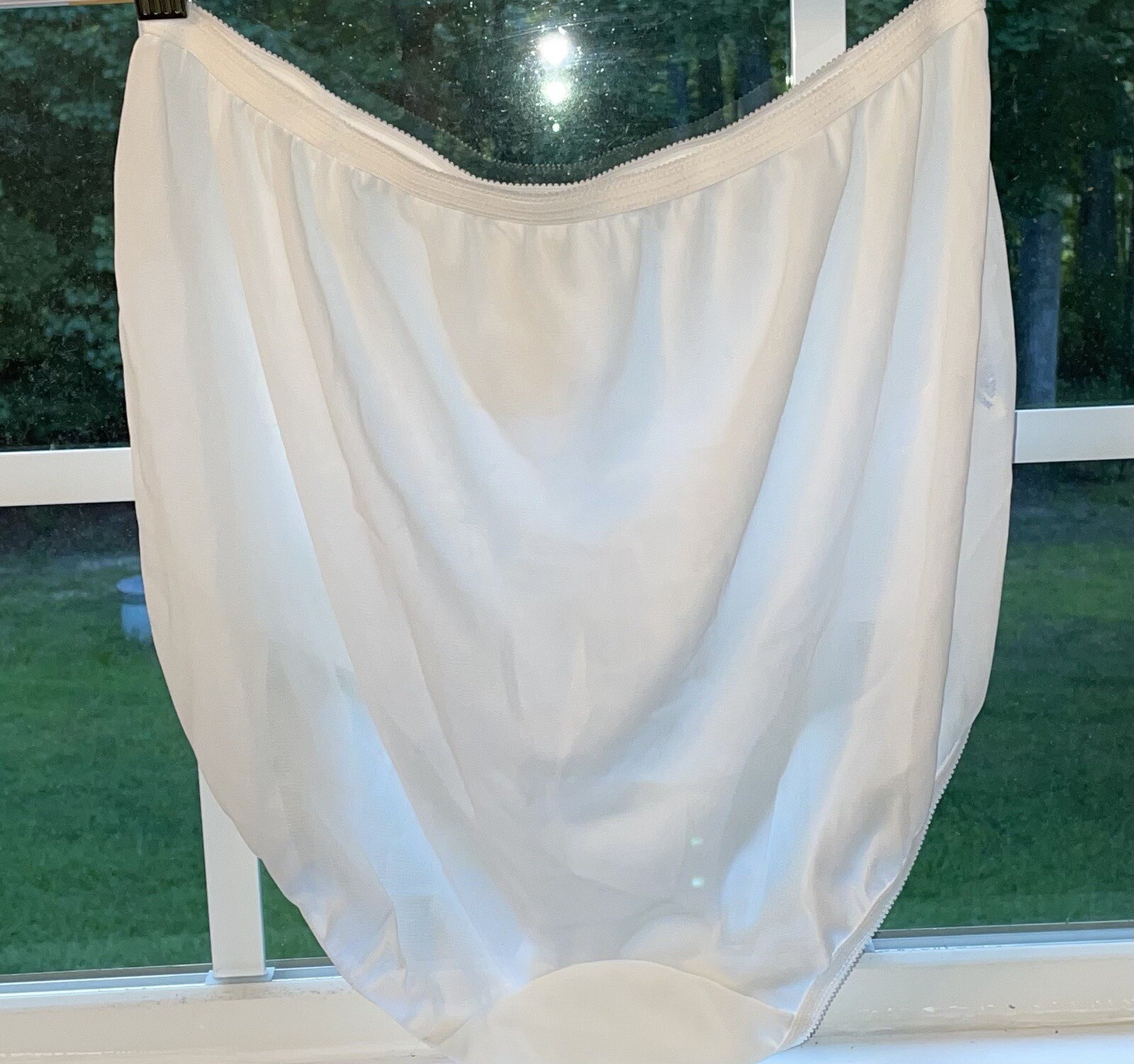 DIXIE BELLE White Mushroom Wide Gusset Nylon Granny Panties 8 Hips 41-43 NWT