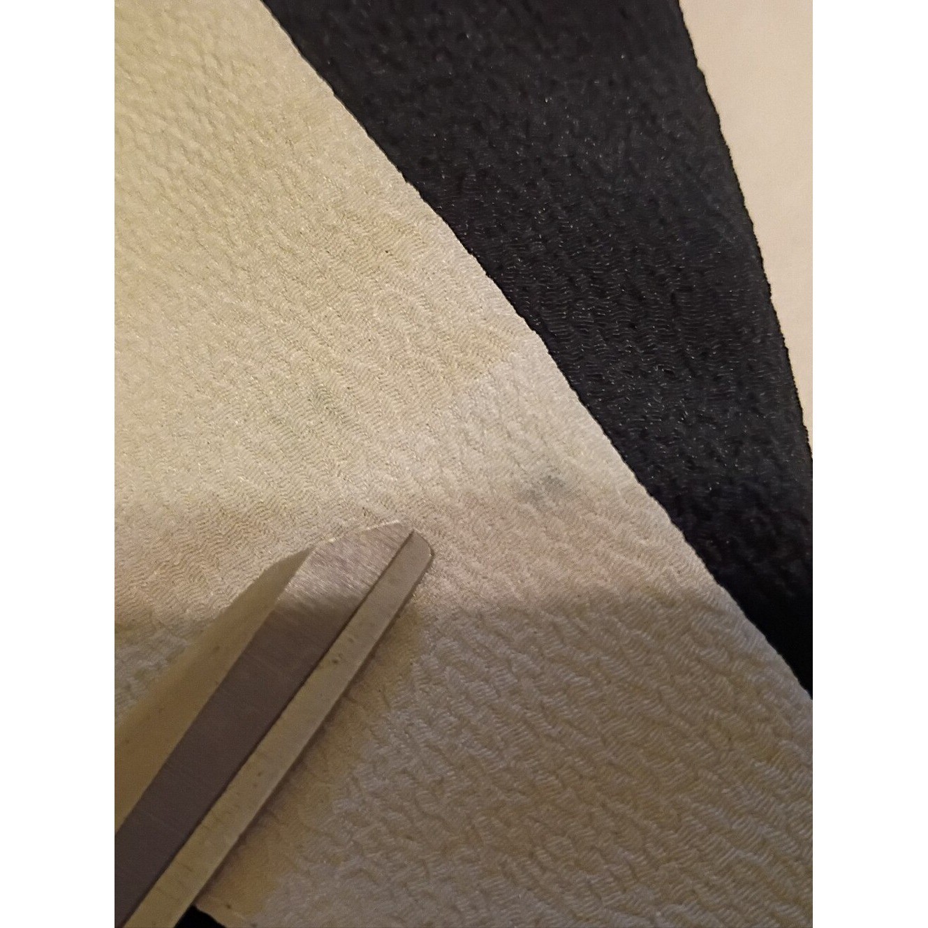 VTG Source Unknown Women&rsquo;s Black Midi Dress with Cream Trim Pleated Sz S
