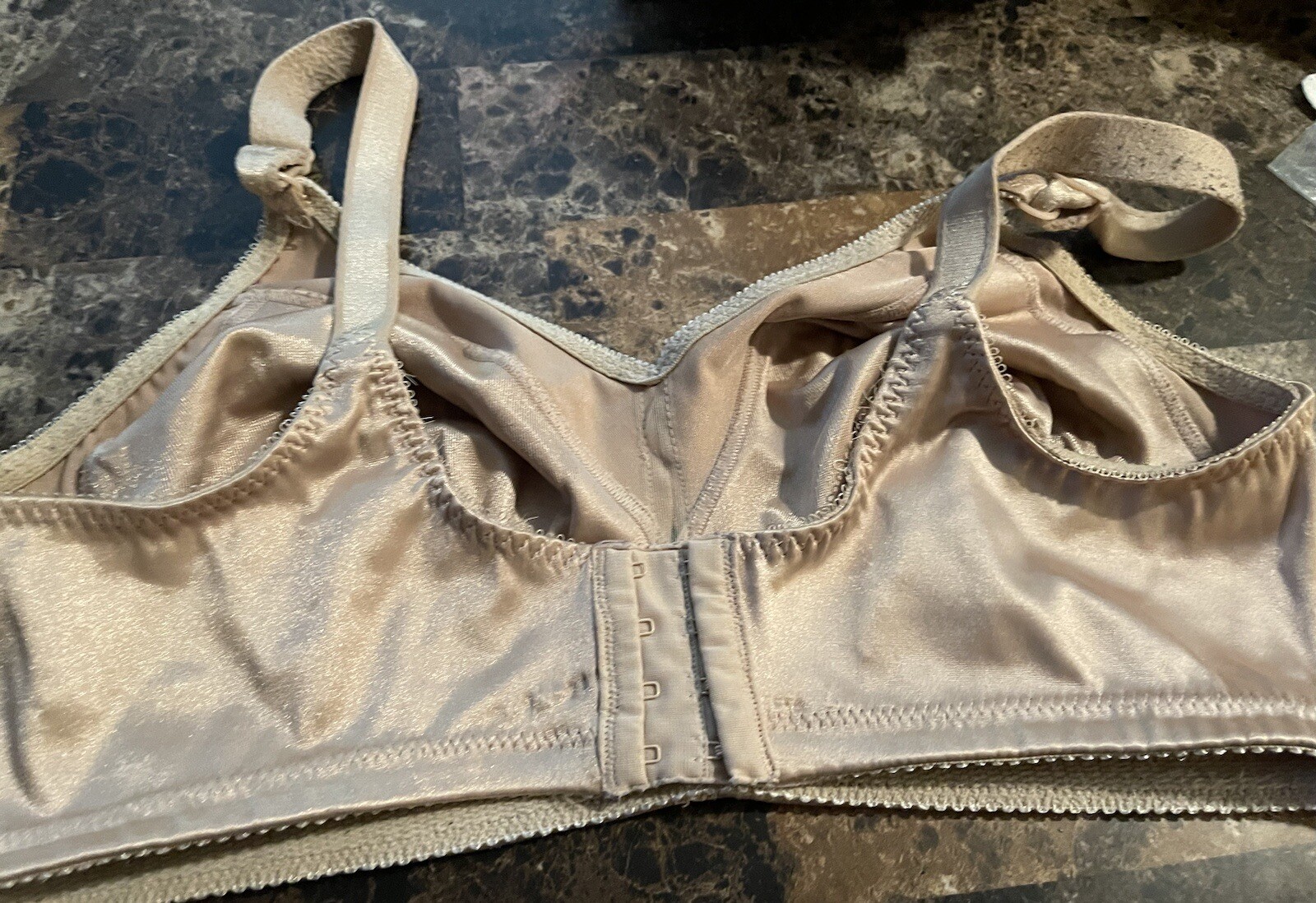 VINTAGE BALI SECOND SKIN BEIGE BRA! 40 DD #2