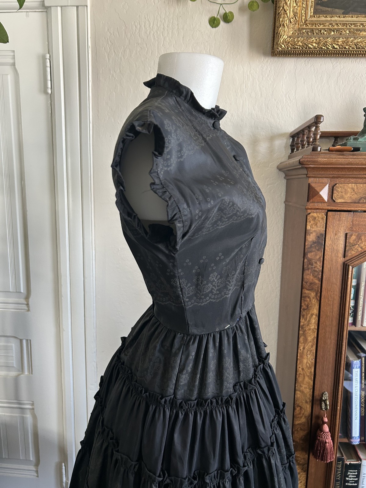 Vtg 40s 1950s Black High Neck Party Tea Party Dress Gothic Ruffle Full Skirt 27W