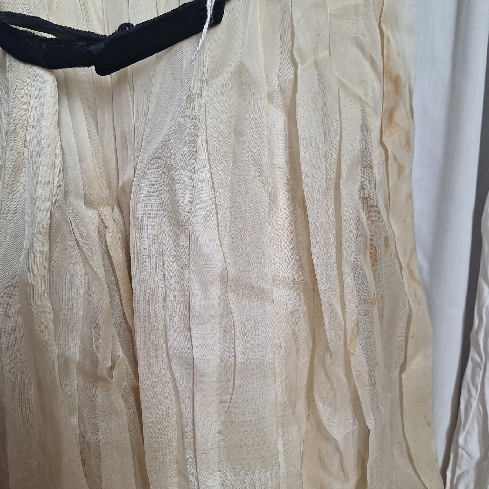 Lot Of 4 Vtg 30s 40s 50s Dresses Seamstress Special TLC Repair Study AS IS