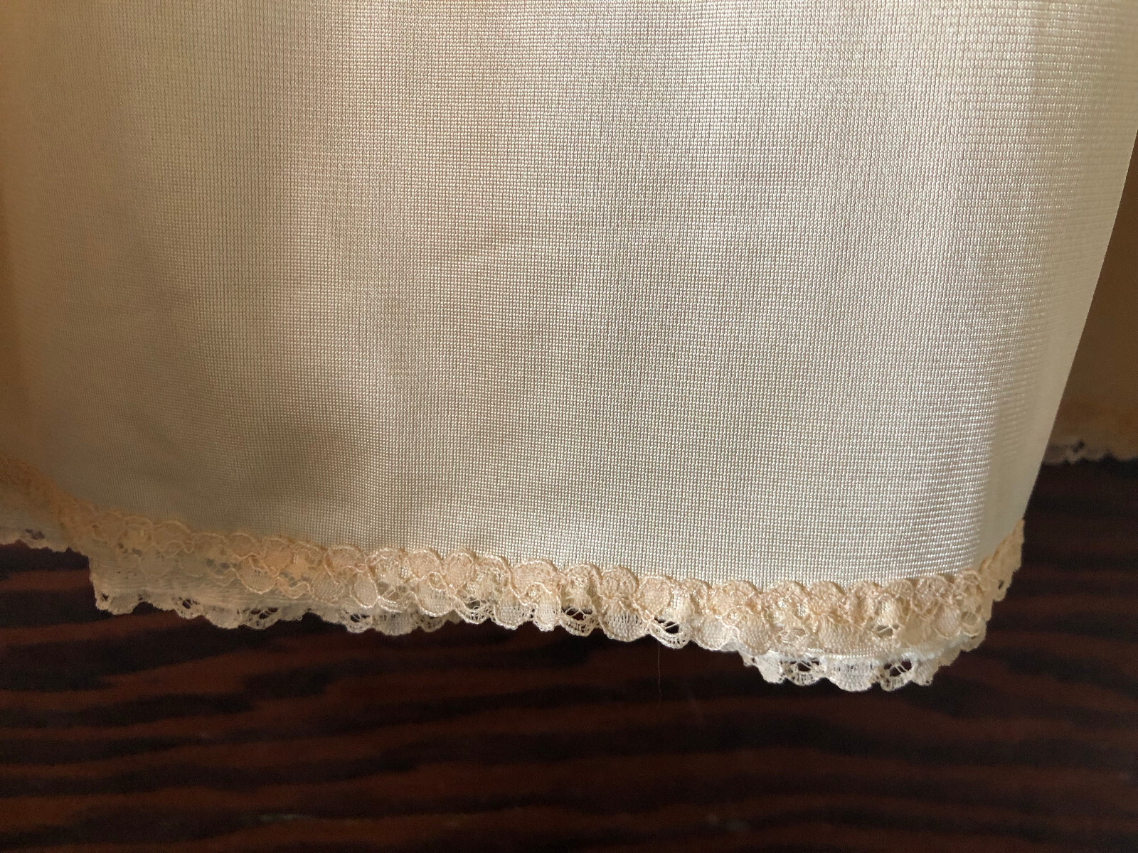 Vintage VANITY FAIR Flared Slip Beige Size M Length 21.5&Prime;