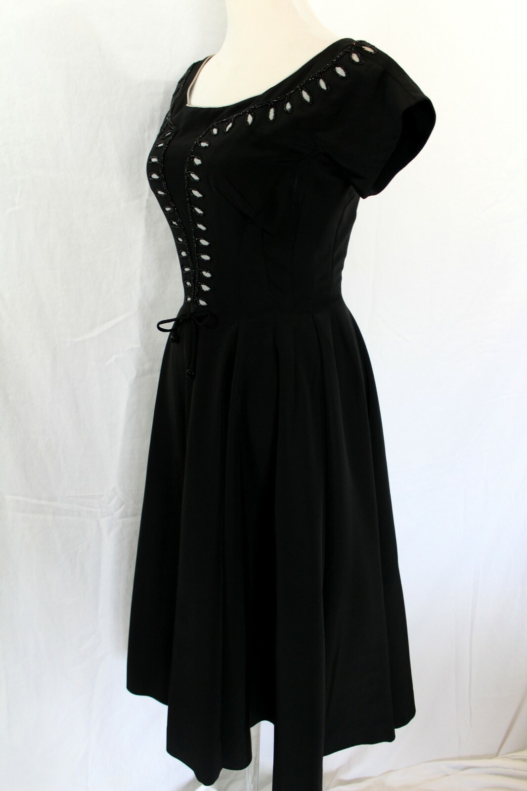 Vintage 1950 Carlye Woman&rsquo;s Black Fitted Full Circle Dress Embellished Bodice Sm