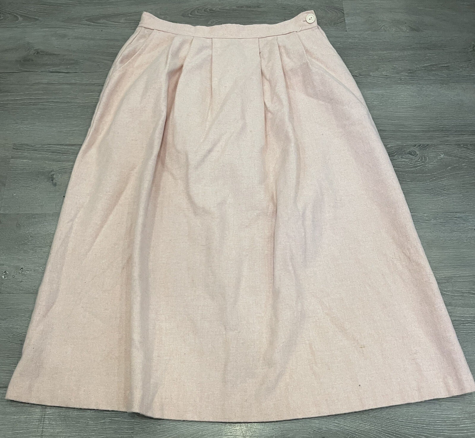 VINTAGE 70s 80 WOMEN’S LLOYD SPORTWEAR CO. UNION MADE PINK WOOL SKIRT MIDI