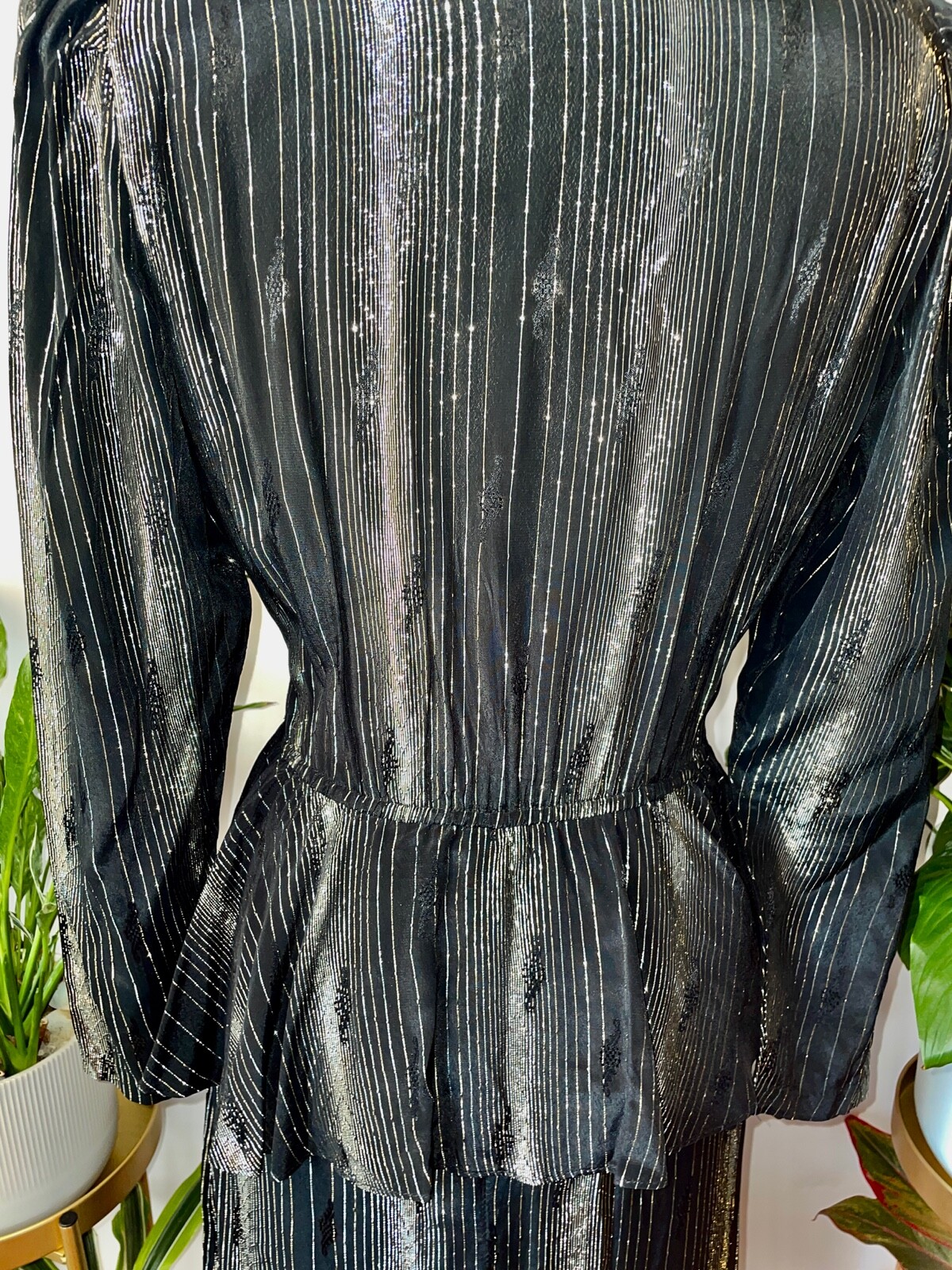 VTG 70&rsquo;S S NANCY BRACOLINI SHANGRI-LA METALLIC GOLD&SILVER STRIPE PEPLUM DRESS*S