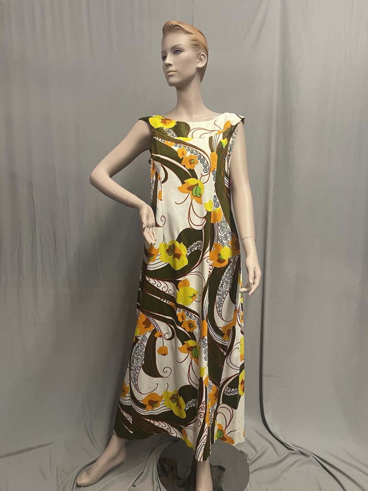 Vintage 1960’s Malihini Hawaian Cotton Long Dress