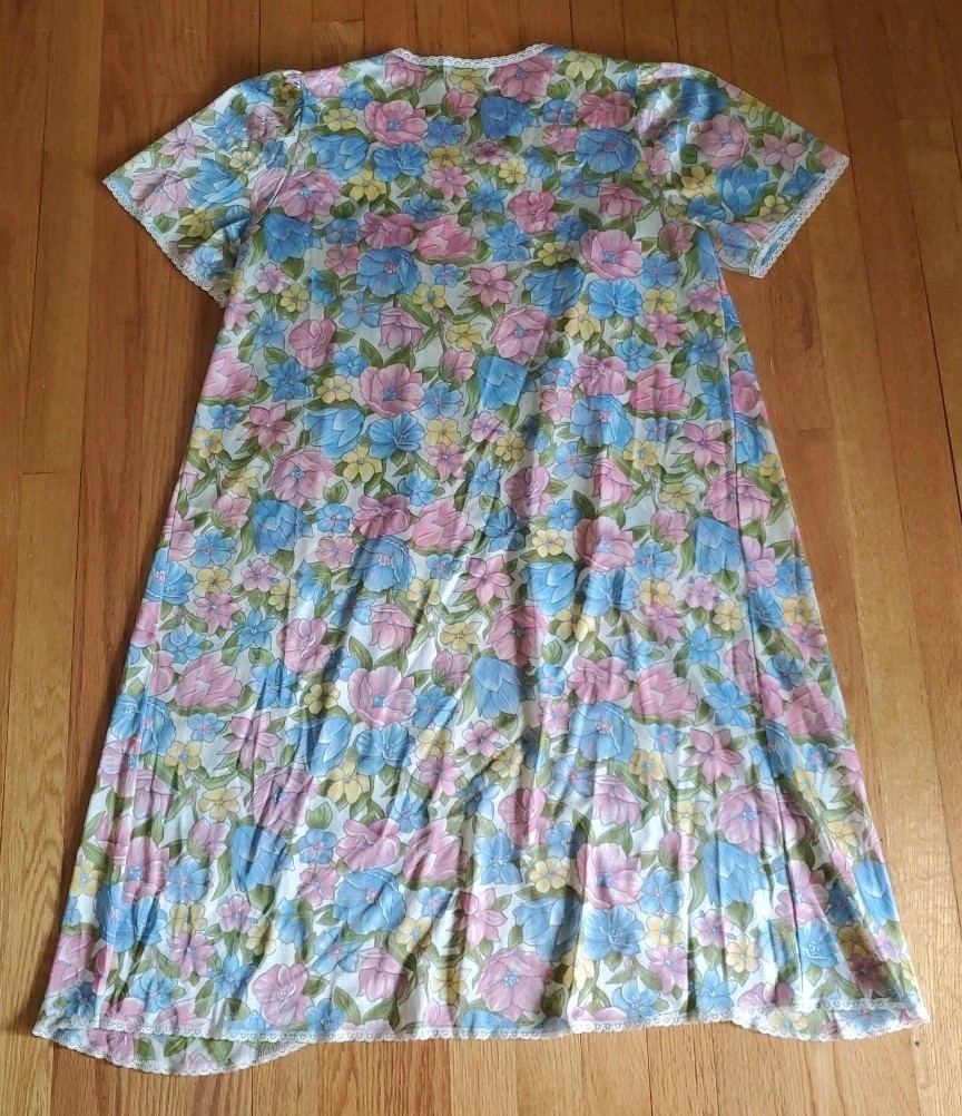 Vintage Vassarette Floral Robe Size Medium Nylon Lace Front Made In Usa